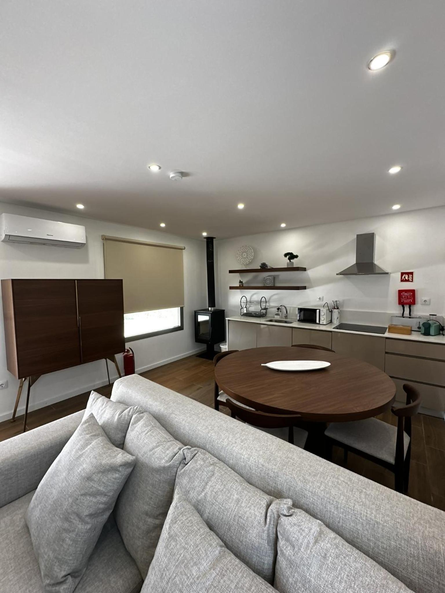 Two-Bedroom Townhouse - Photo 6