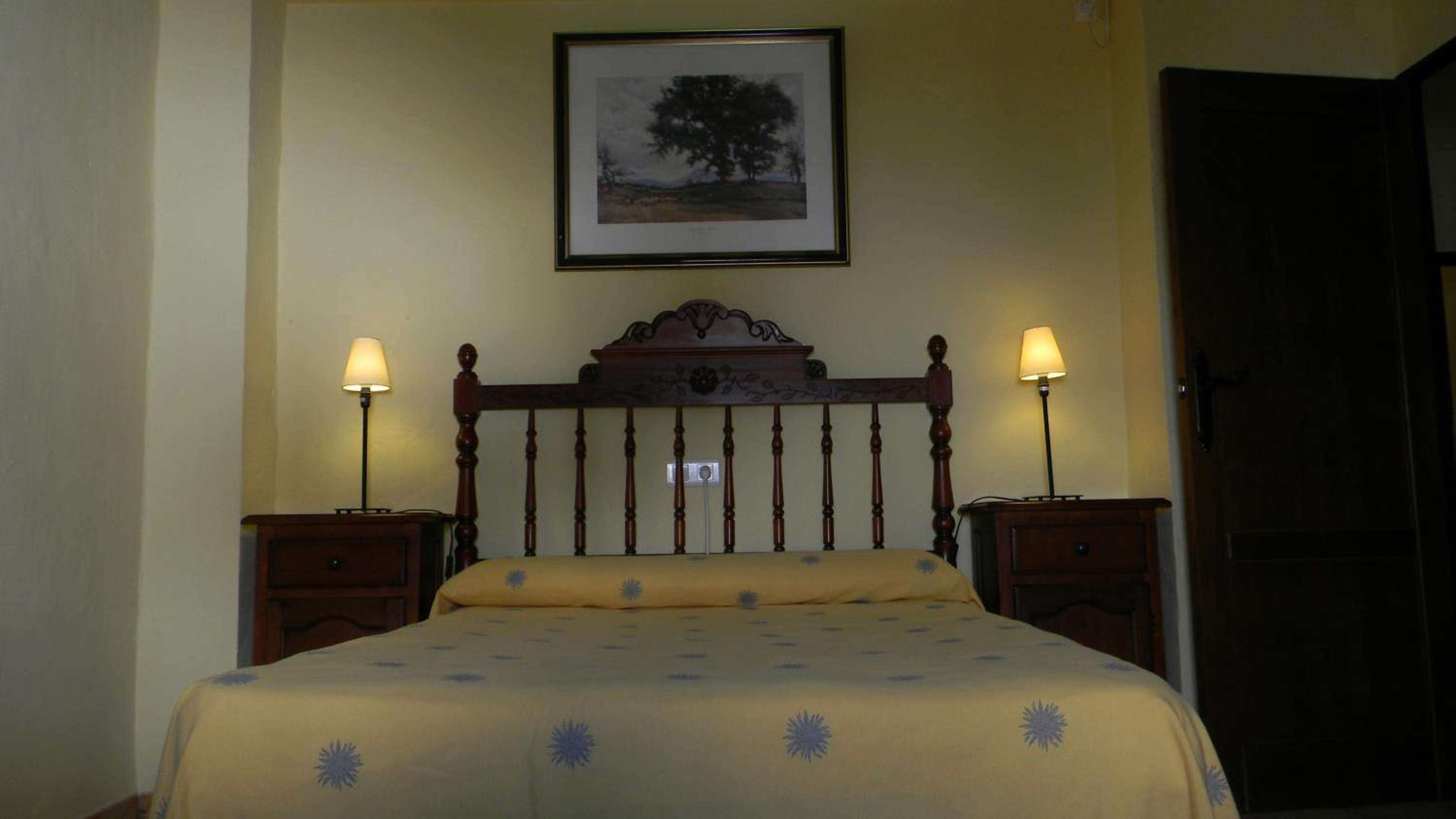 Four-Bedroom House photo 2