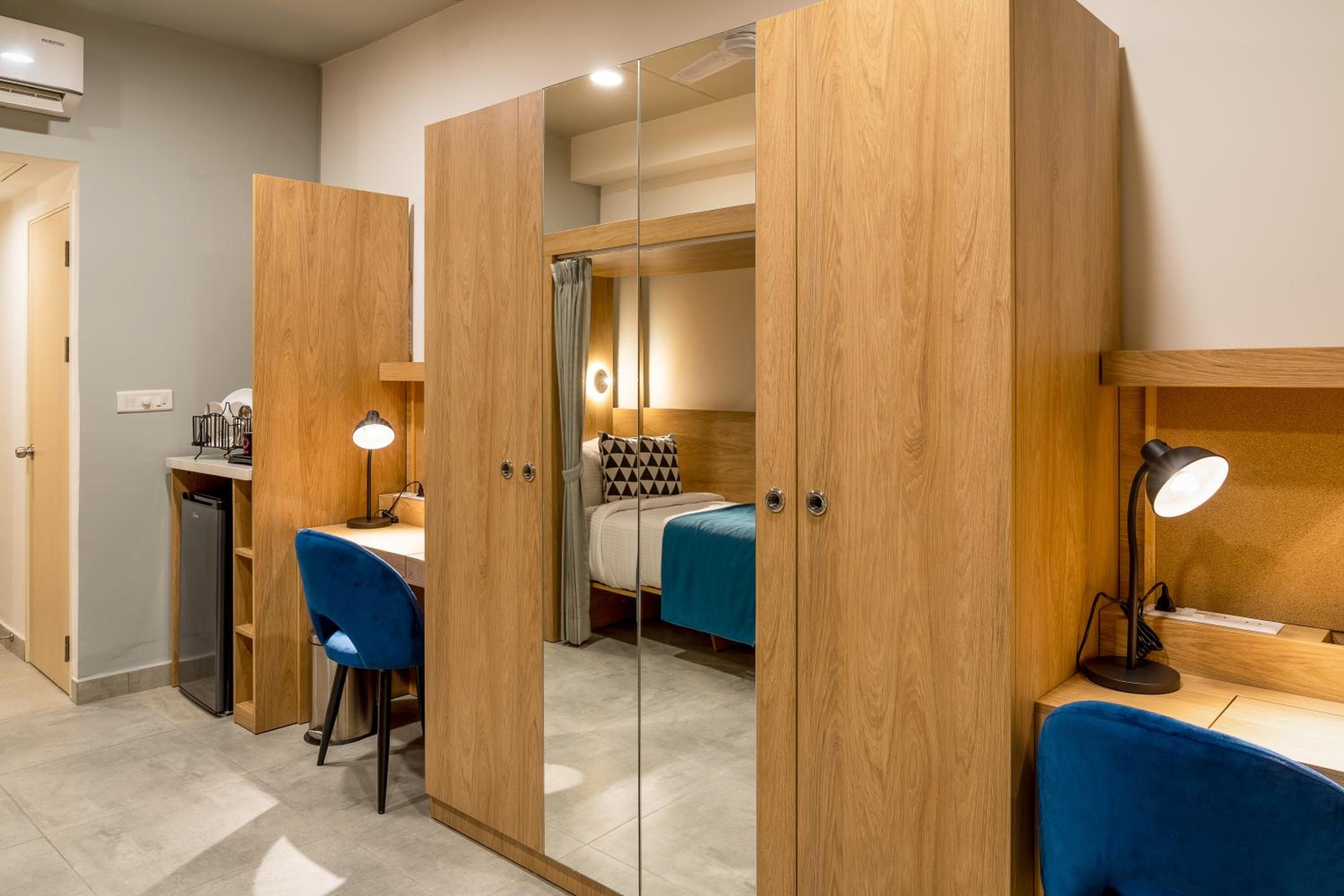 Standard Twin Room - Photo 5