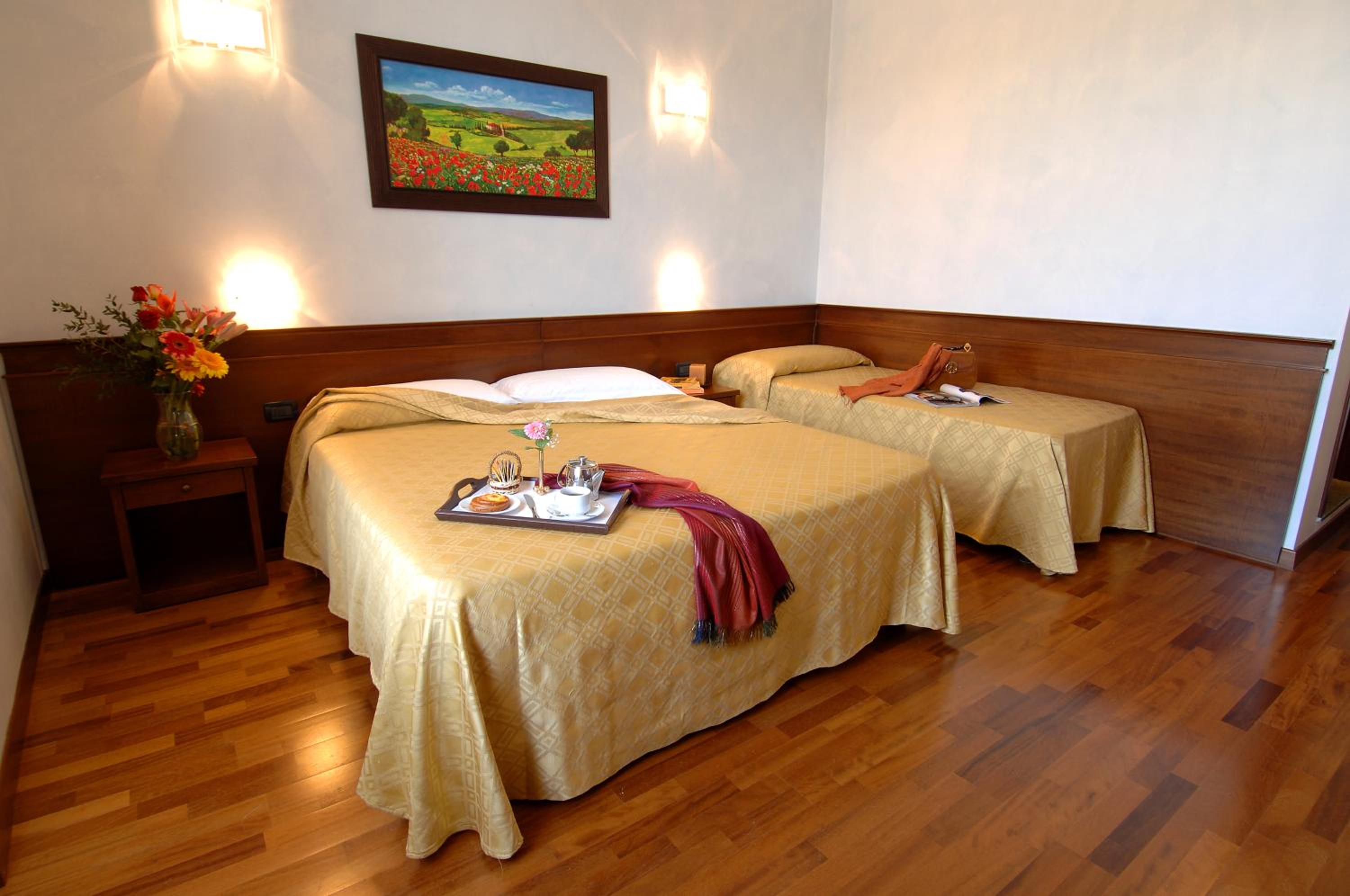Triple Room - Photo 1