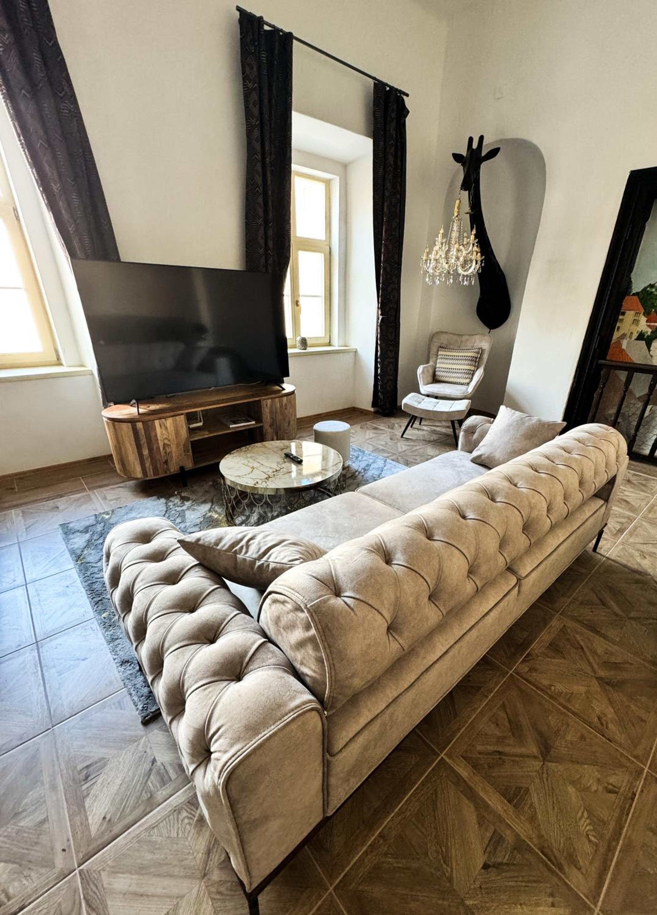 Superior Apartment