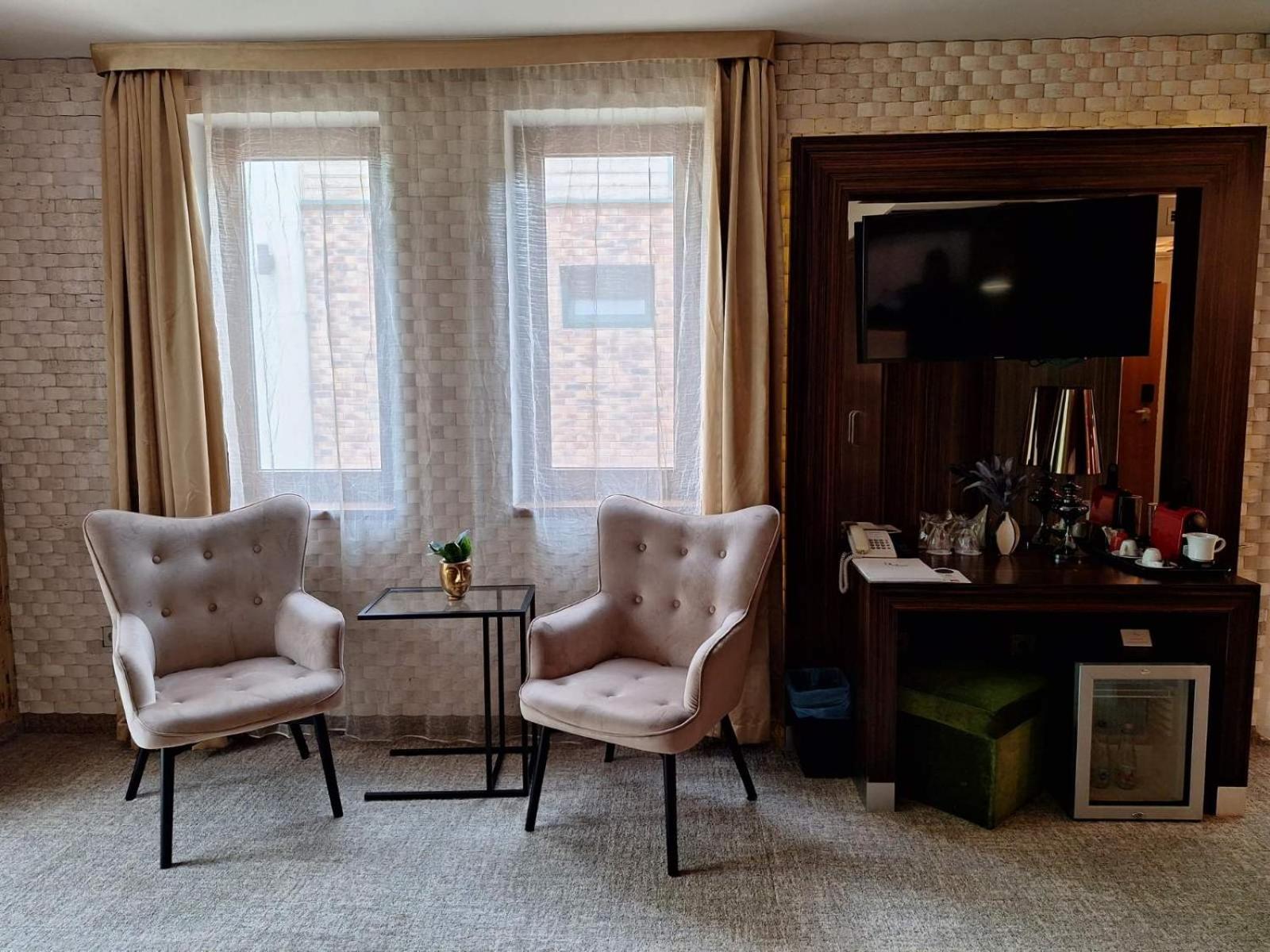Superior Double Room - Photo 8