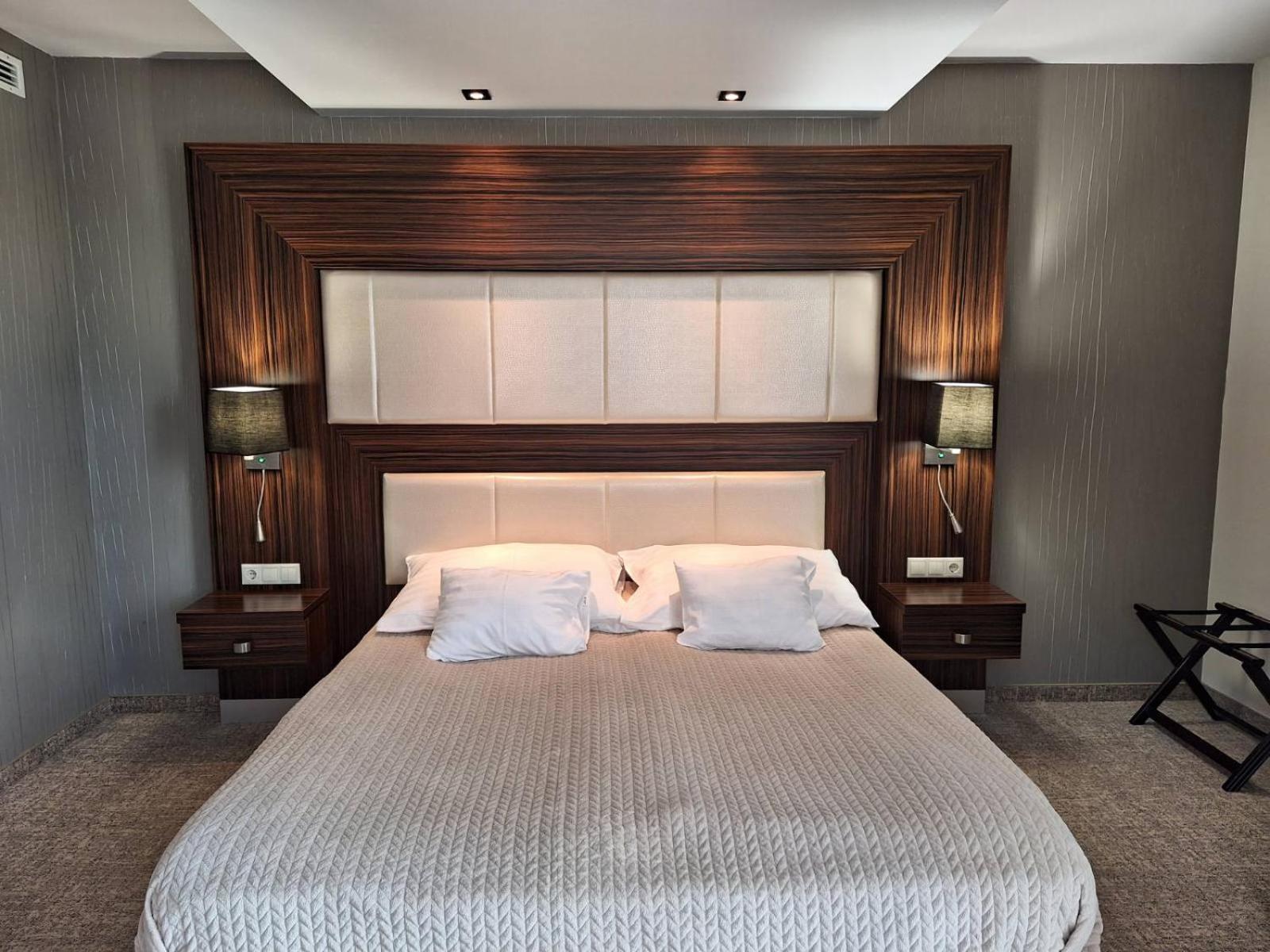Superior Double Room - Photo 7