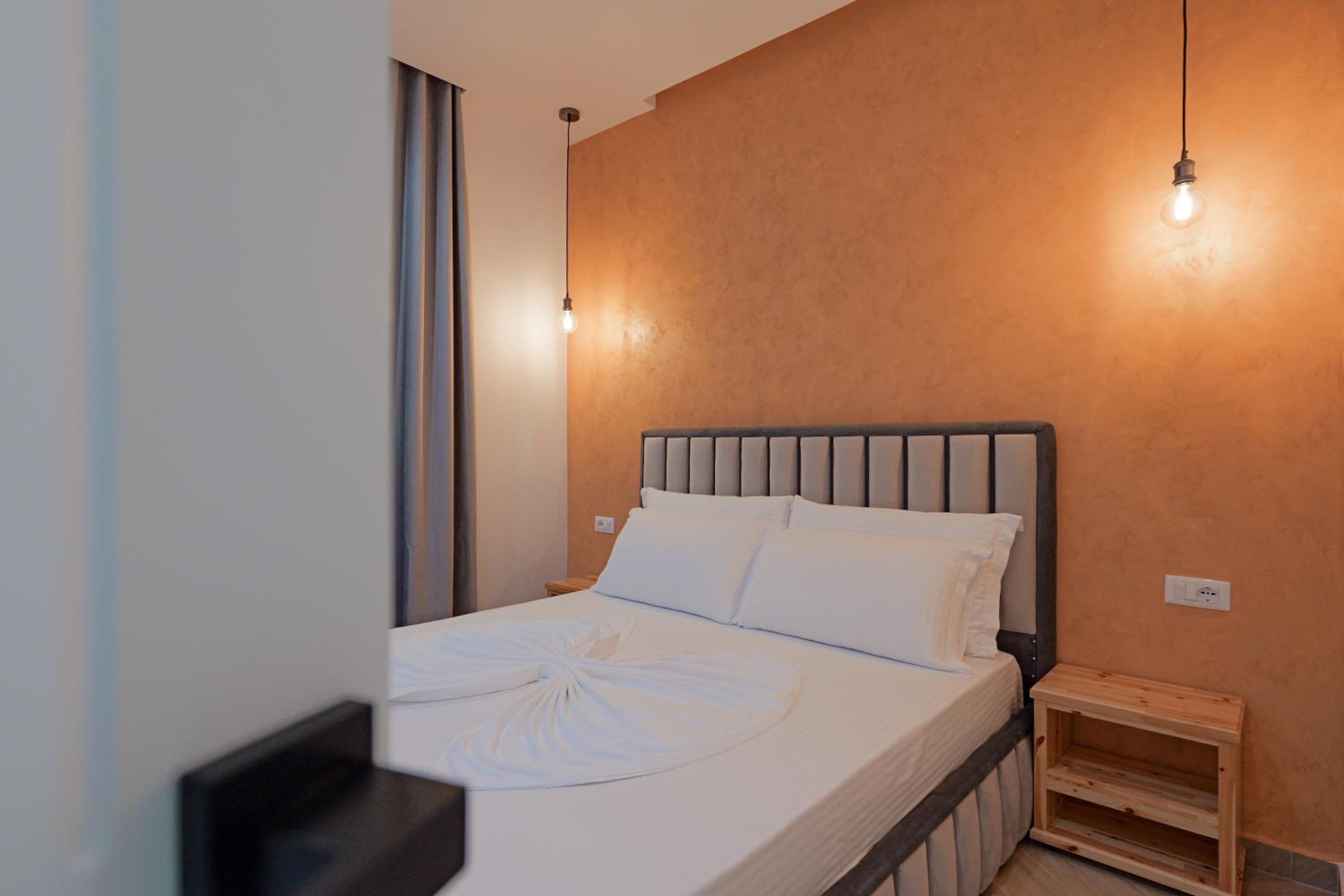 Deluxe Double Room with Balcony and Sea View