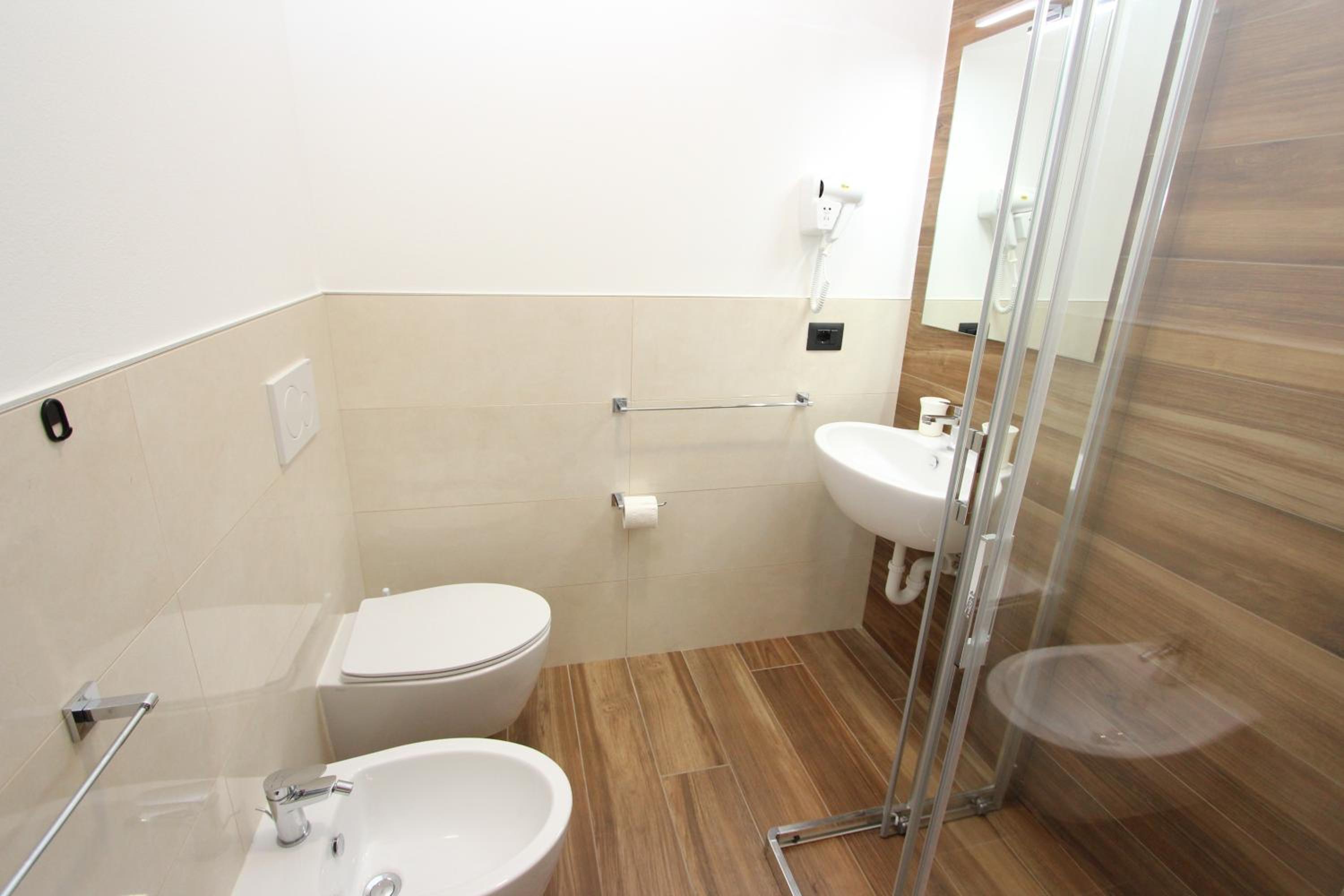 Superior Triple Room photo 2