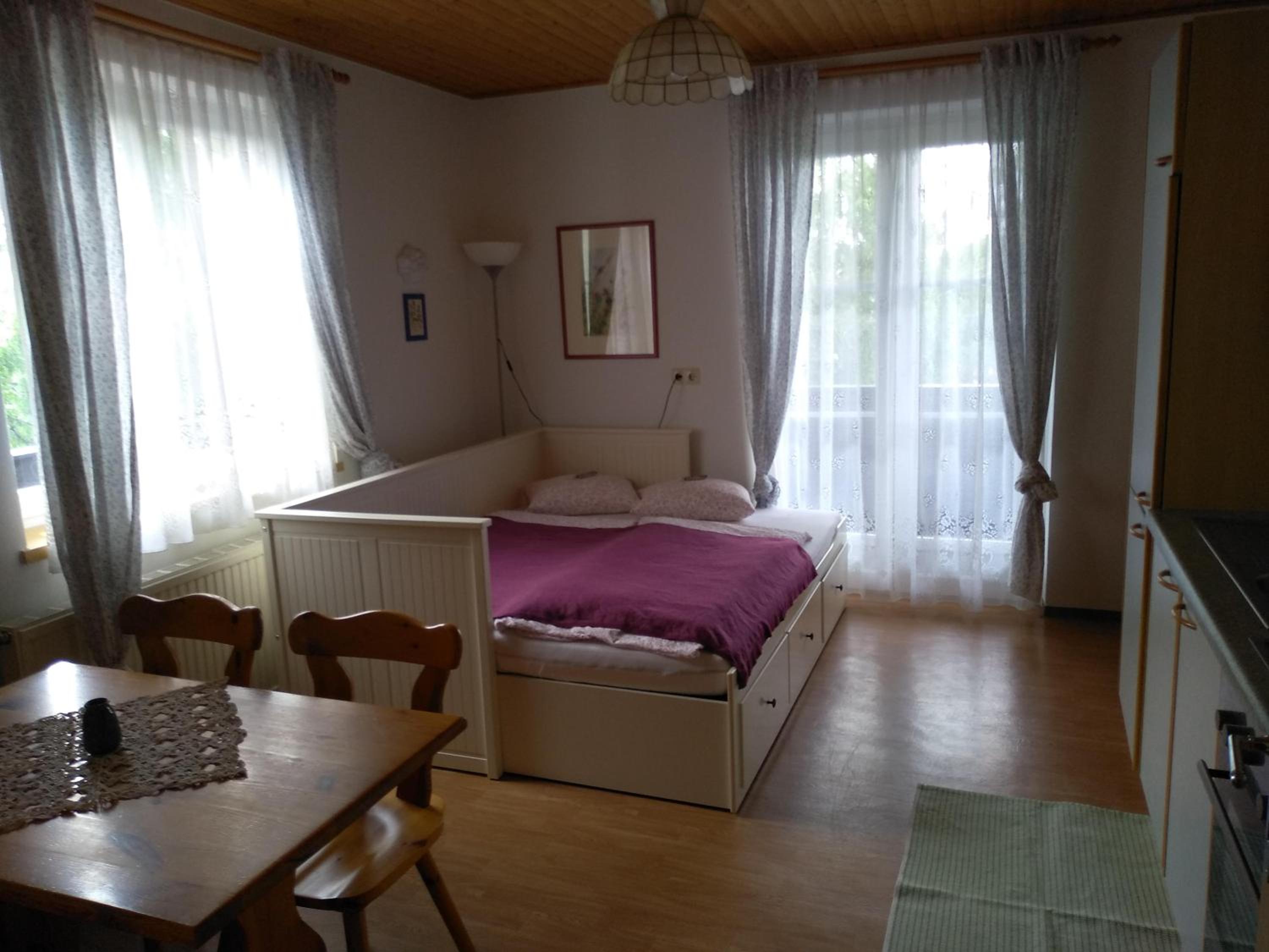 One-Bedroom Apartment with Bathroom photo 1