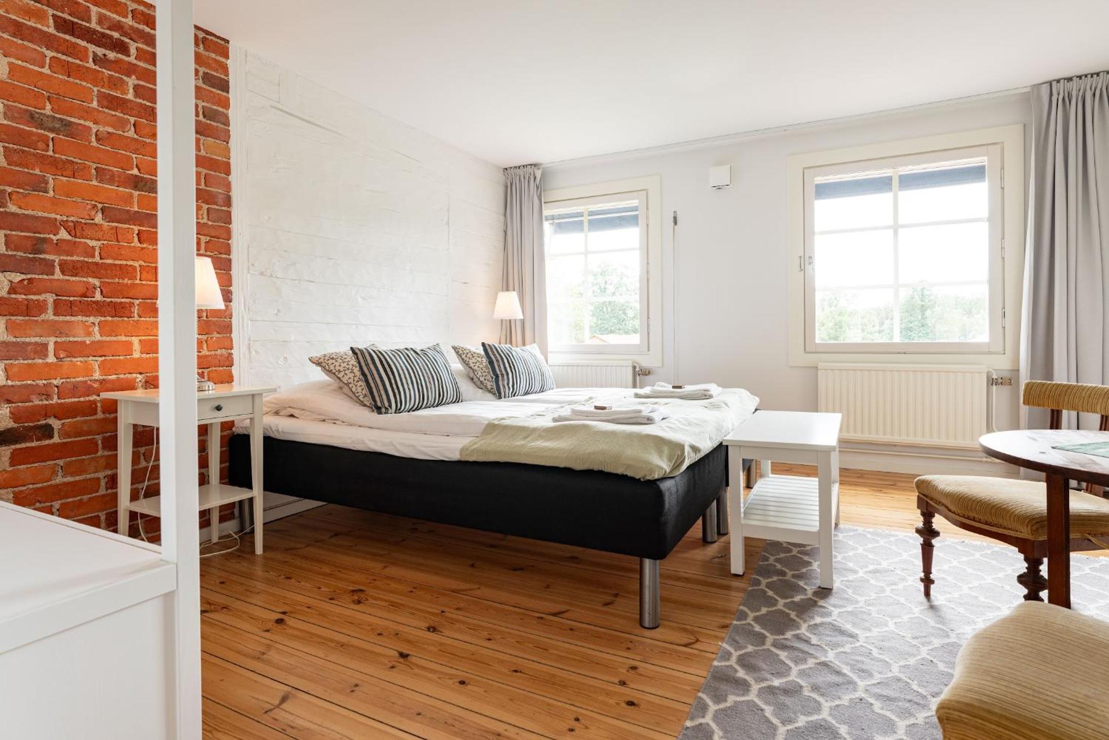 Large Double Room photo 2
