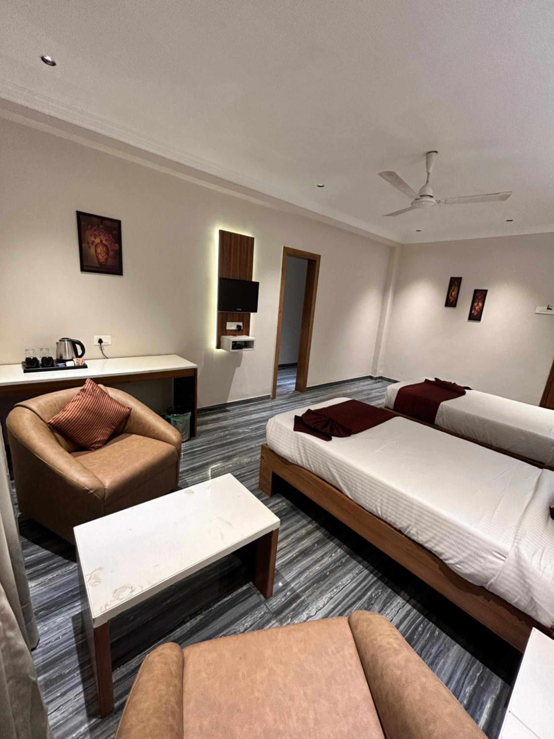 Double or Twin Room photo 1