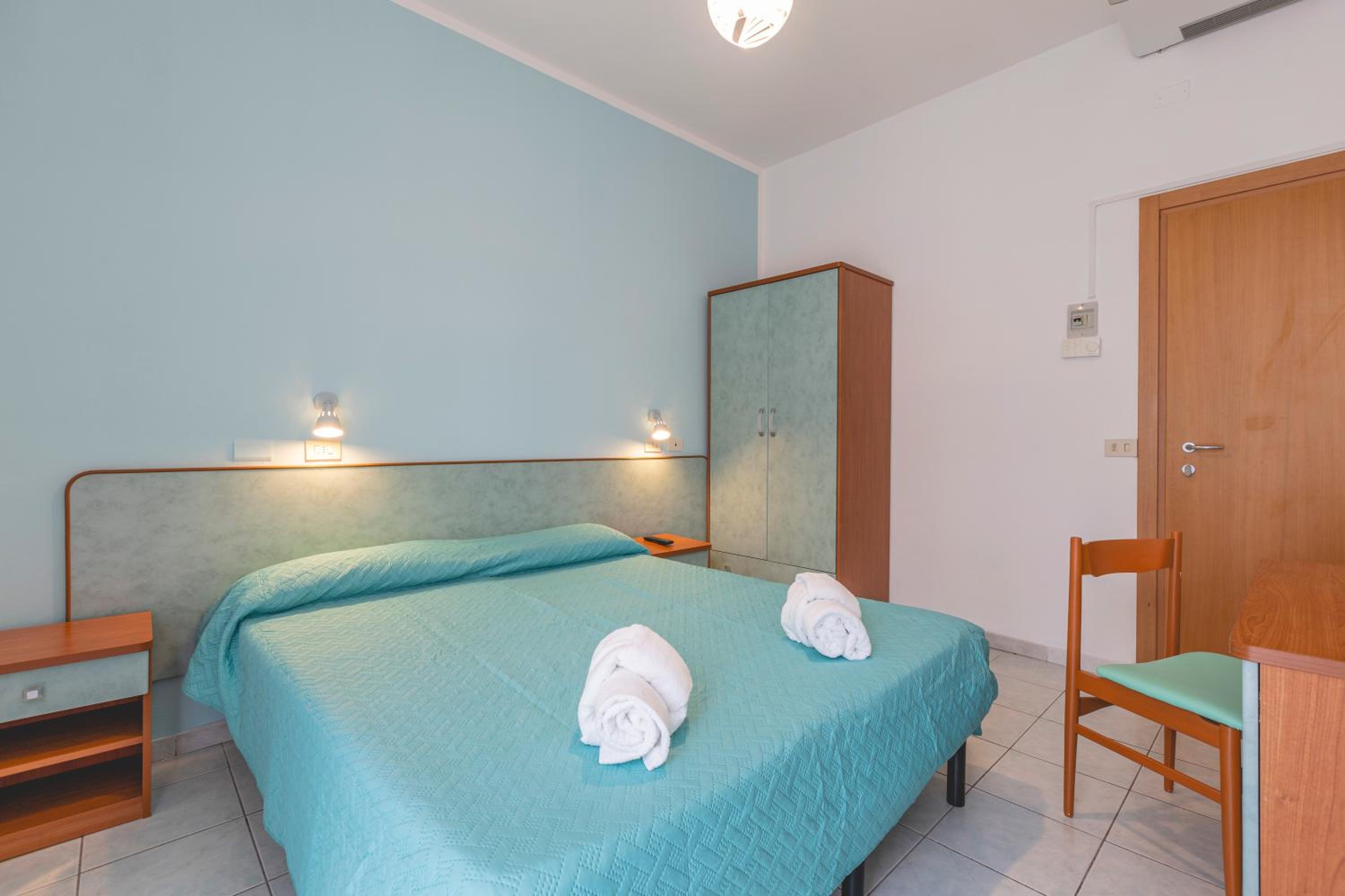 Double Room with Balcony photo 2