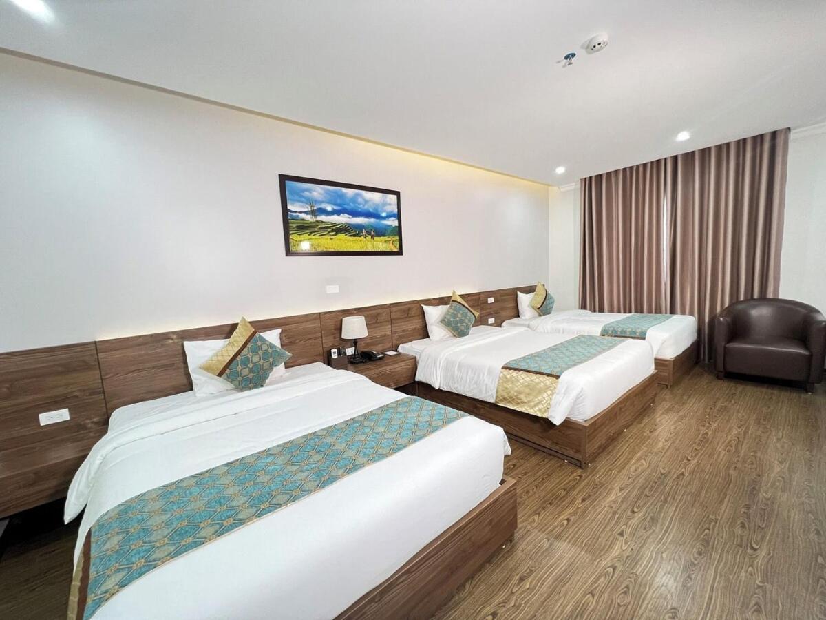 Triple Room with City View