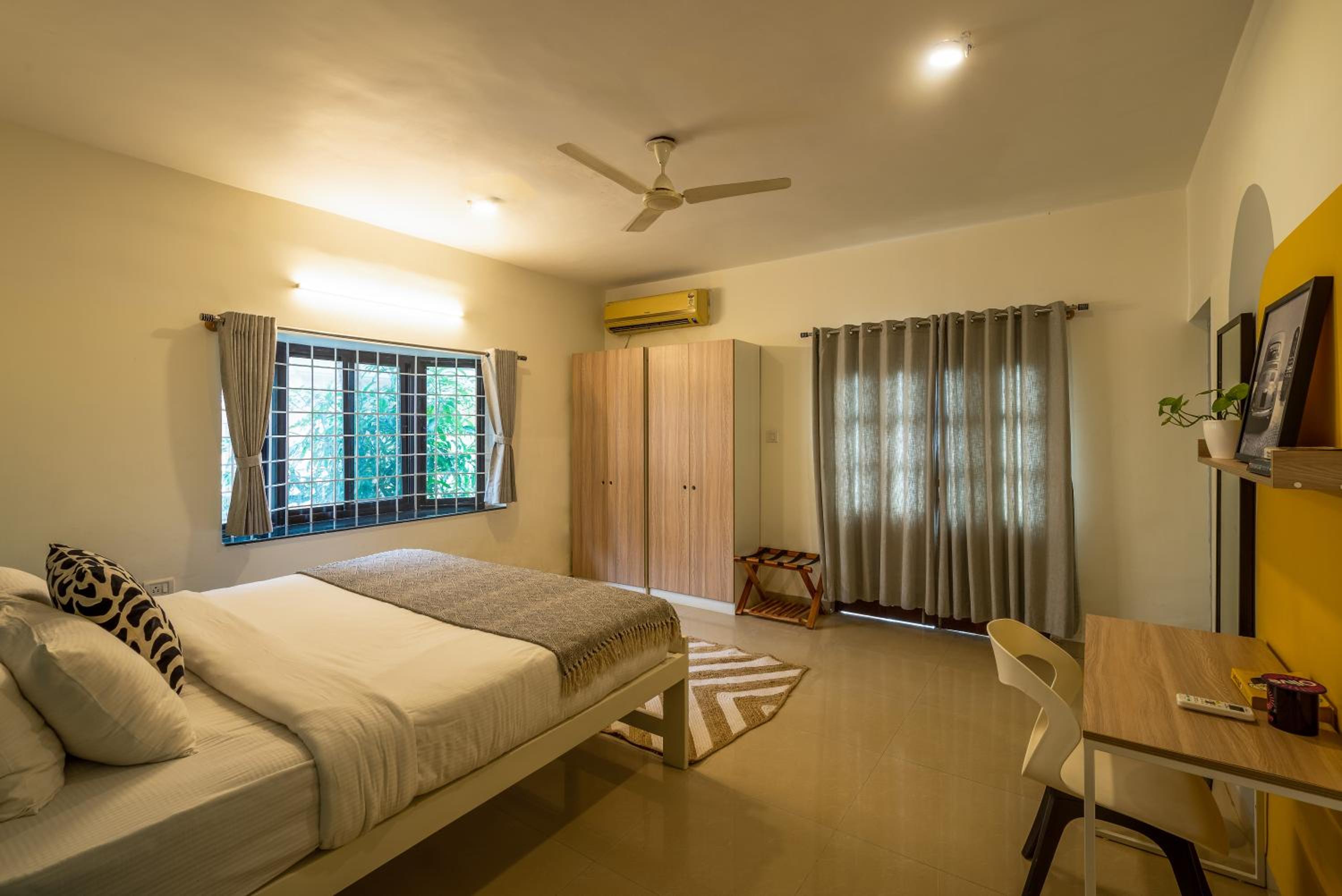 Two-Bedroom Apartment - Photo 4