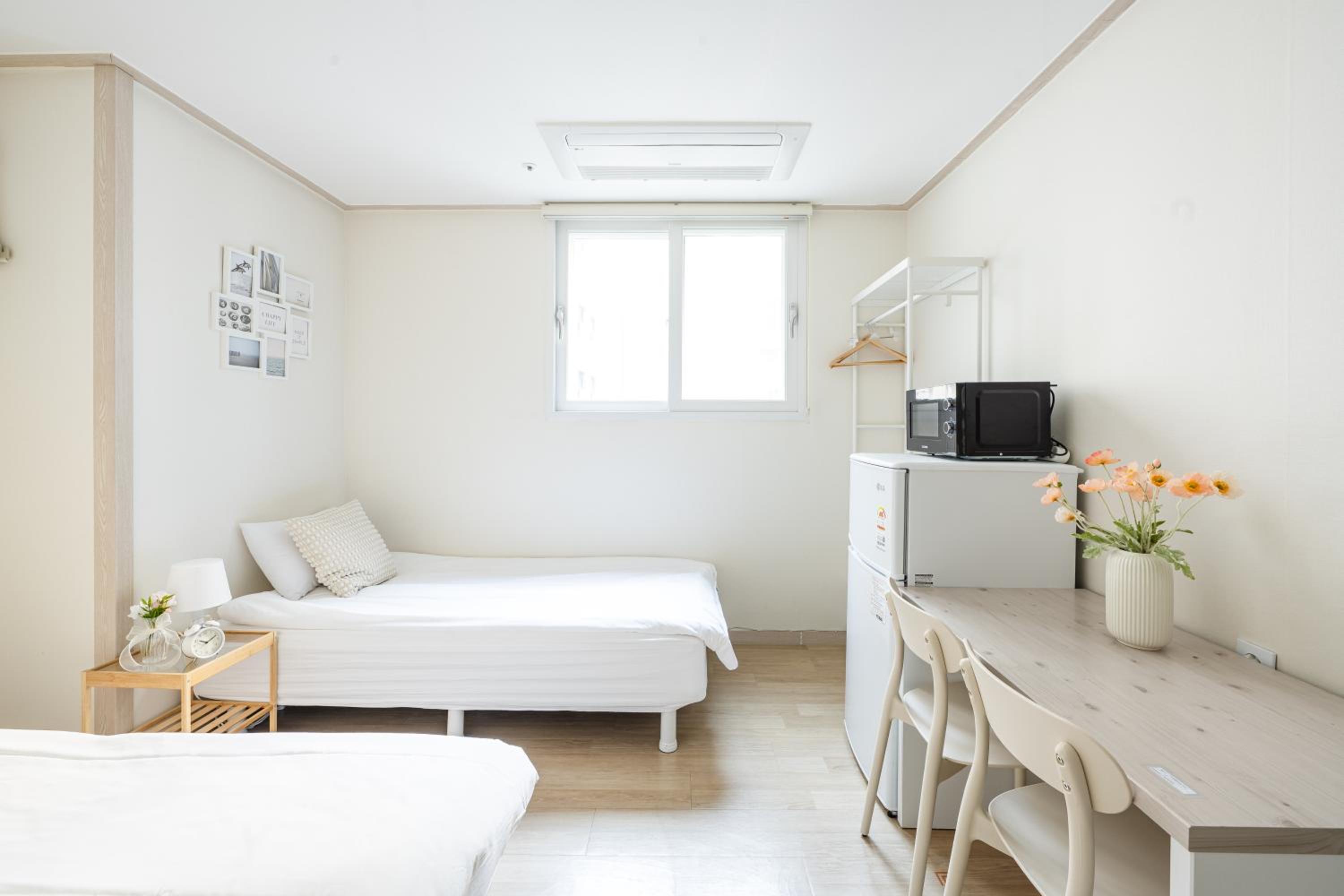 Deluxe Twin Room - Photo 2