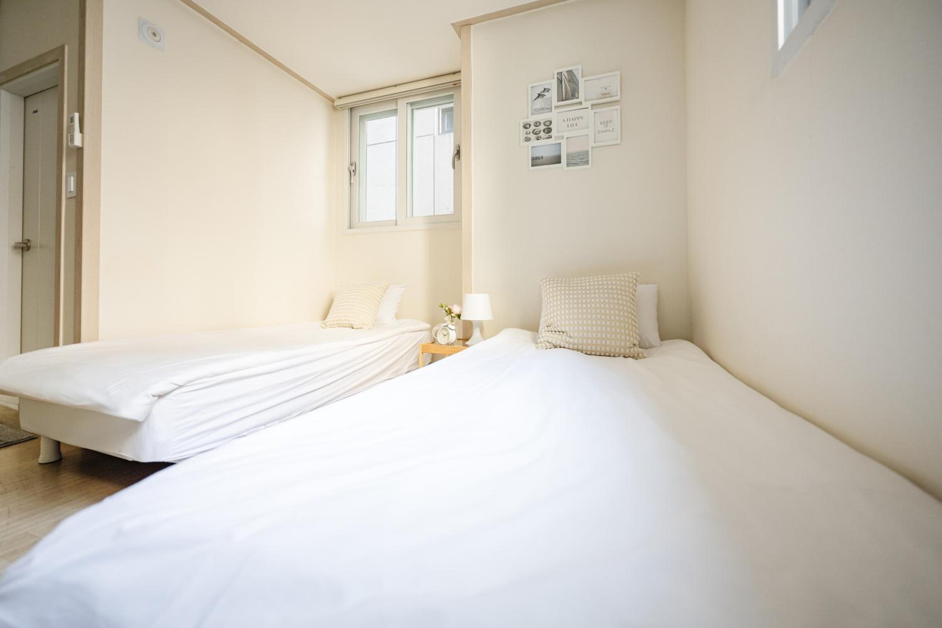 Deluxe Twin Room - Photo 7