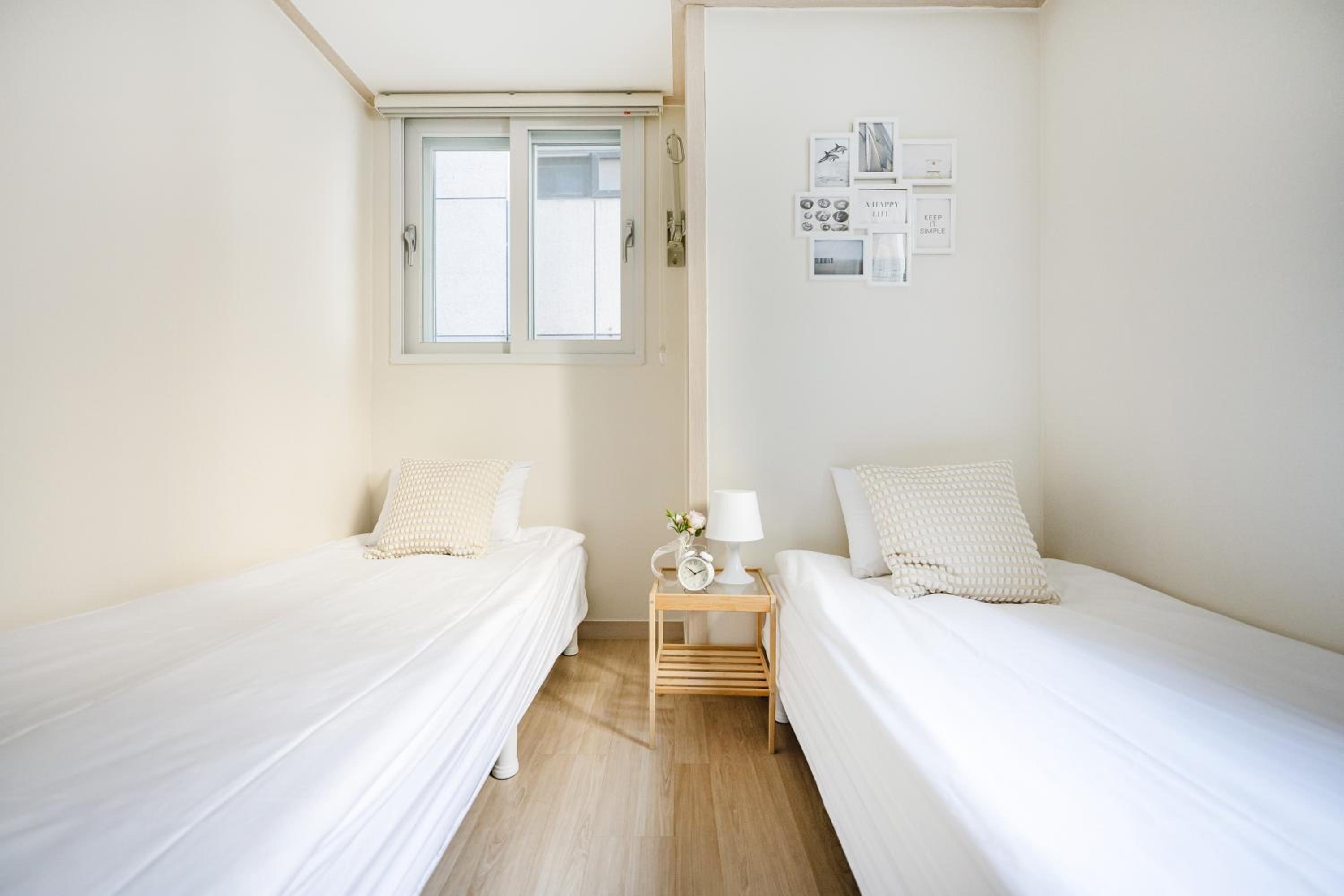 Deluxe Twin Room - Photo 6