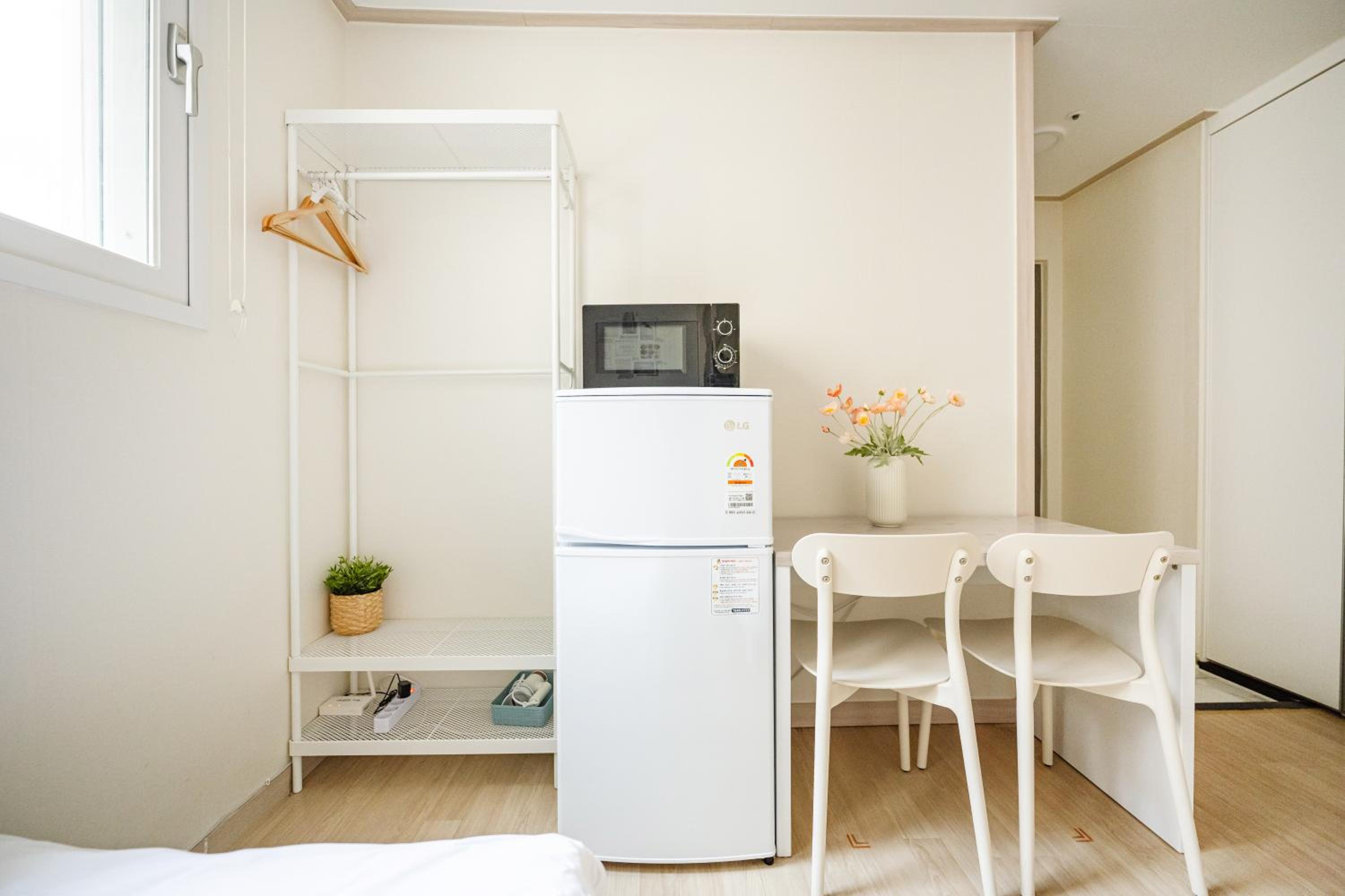 Deluxe Twin Room - Photo 11