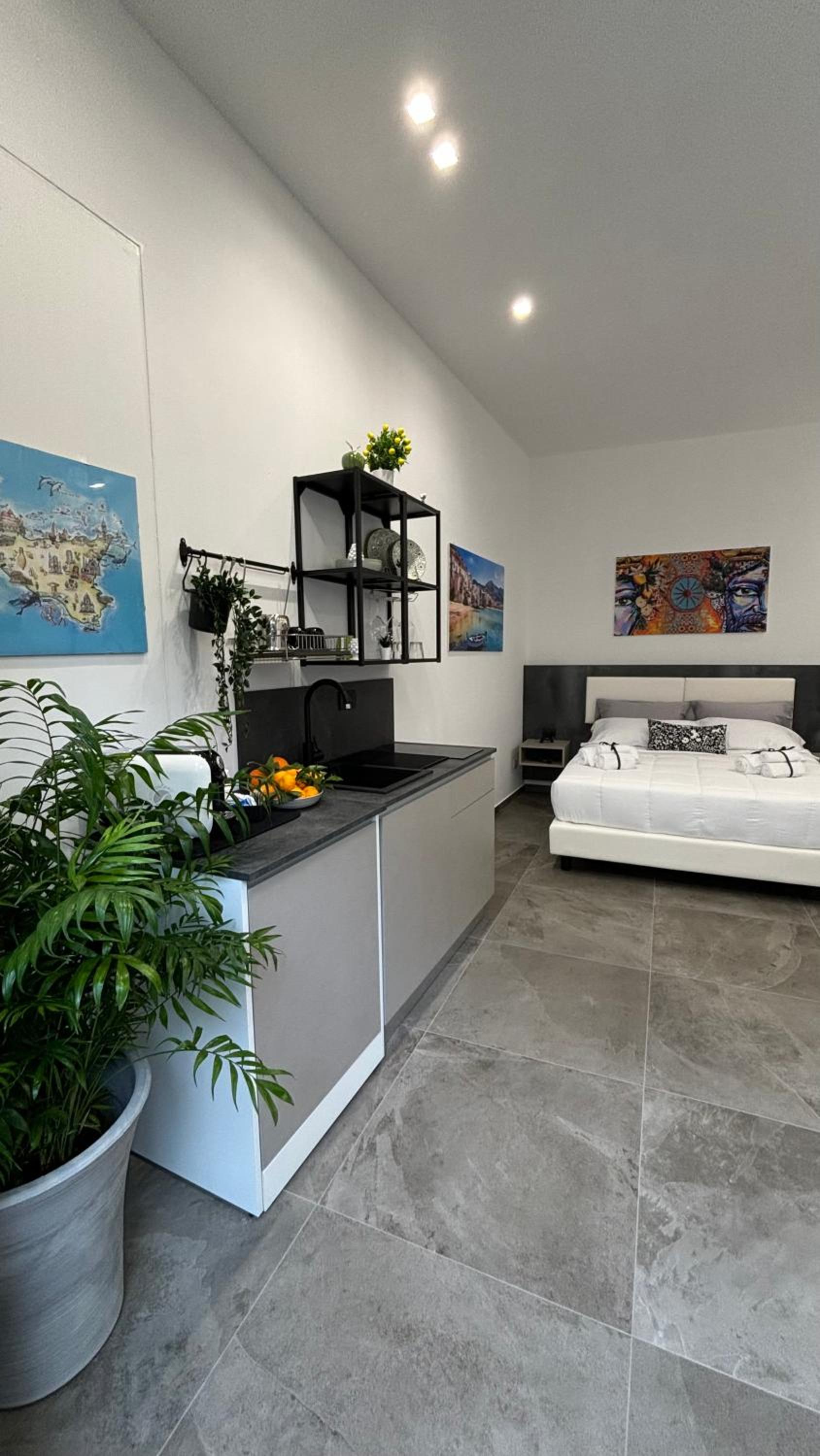 One-Bedroom Apartment
