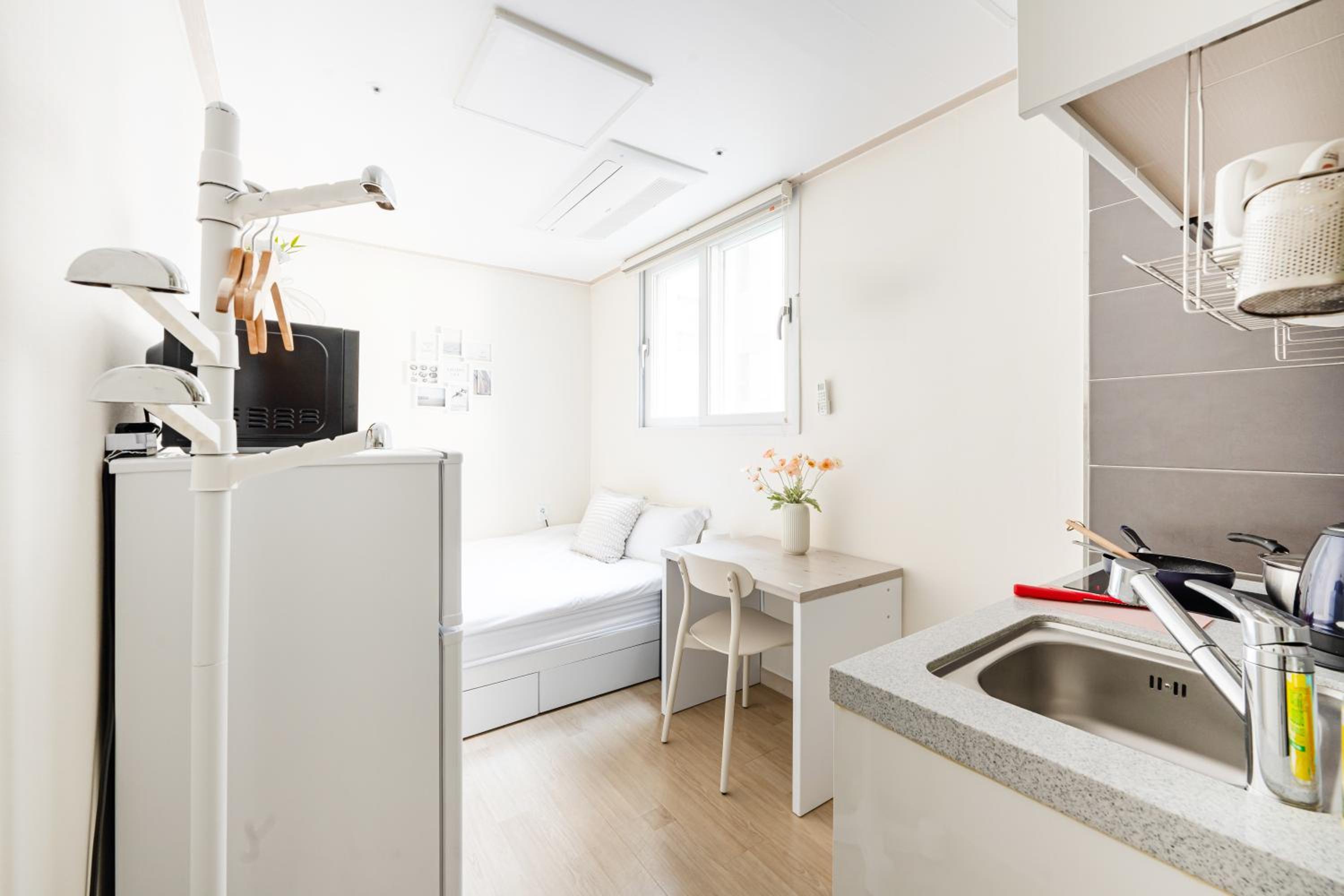 Standard Double Room - Photo 3