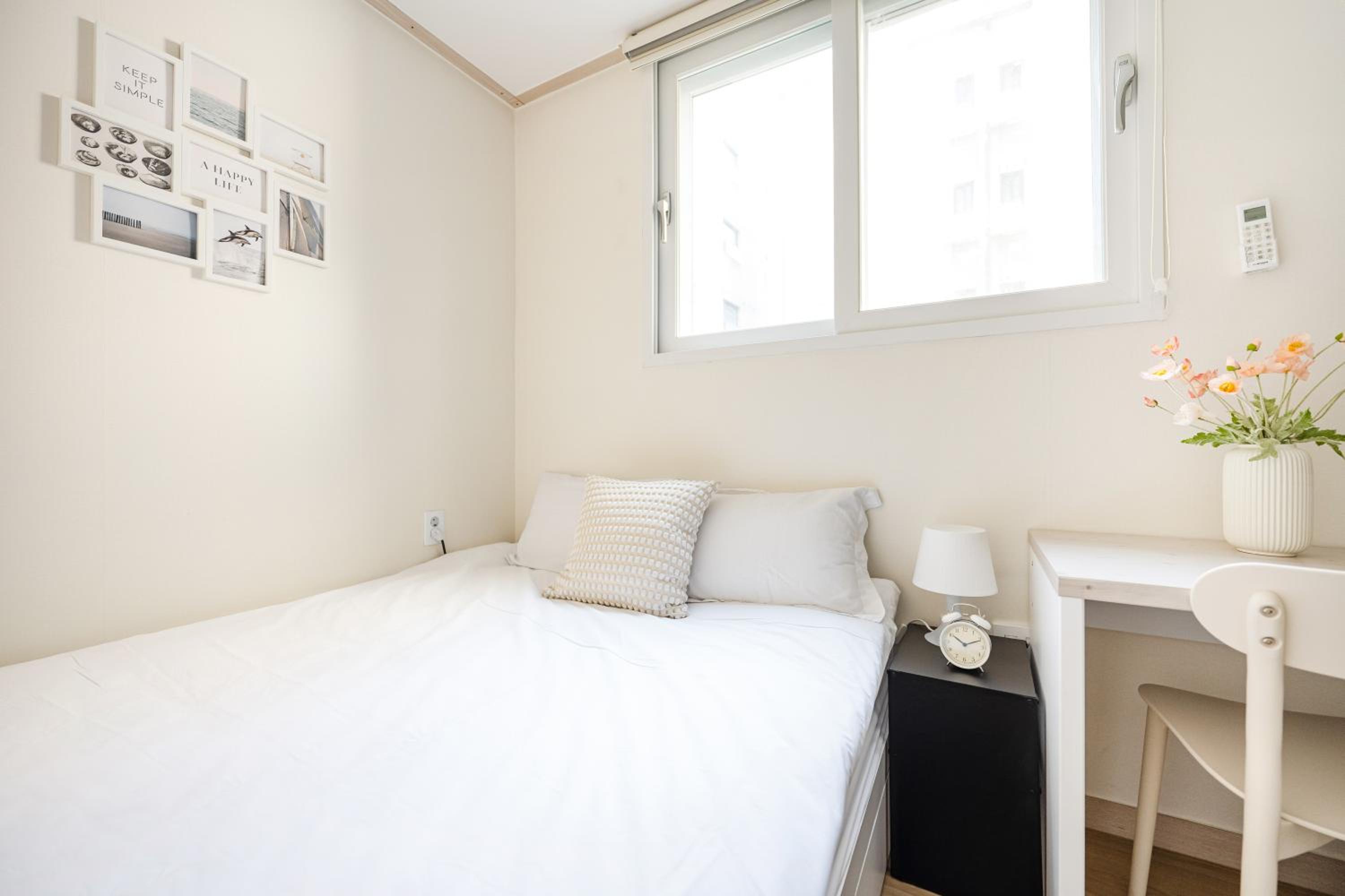 Standard Double Room - Photo 10