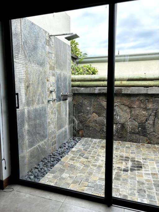 Villa photo 2