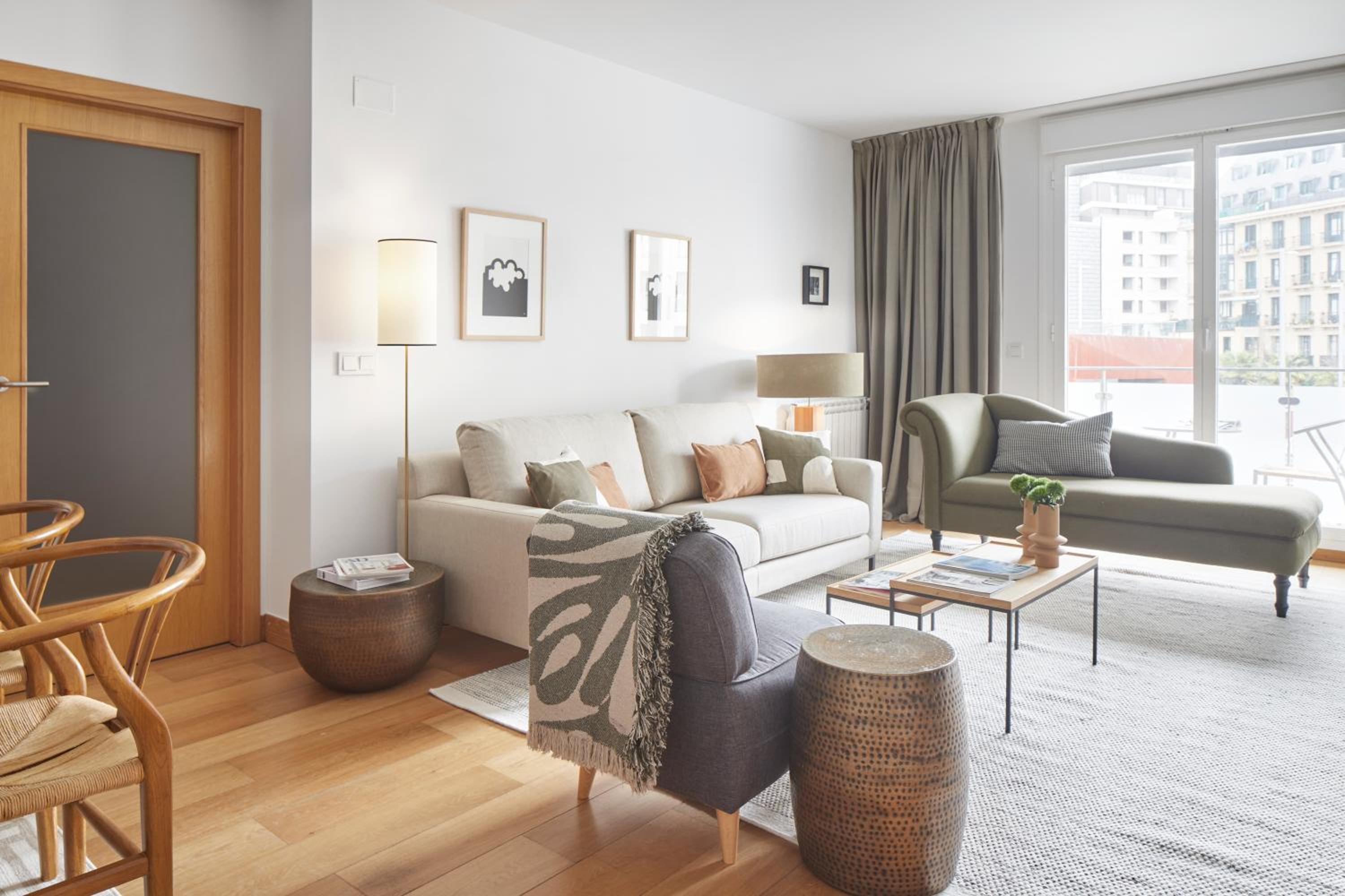 Apartamento con Balcón