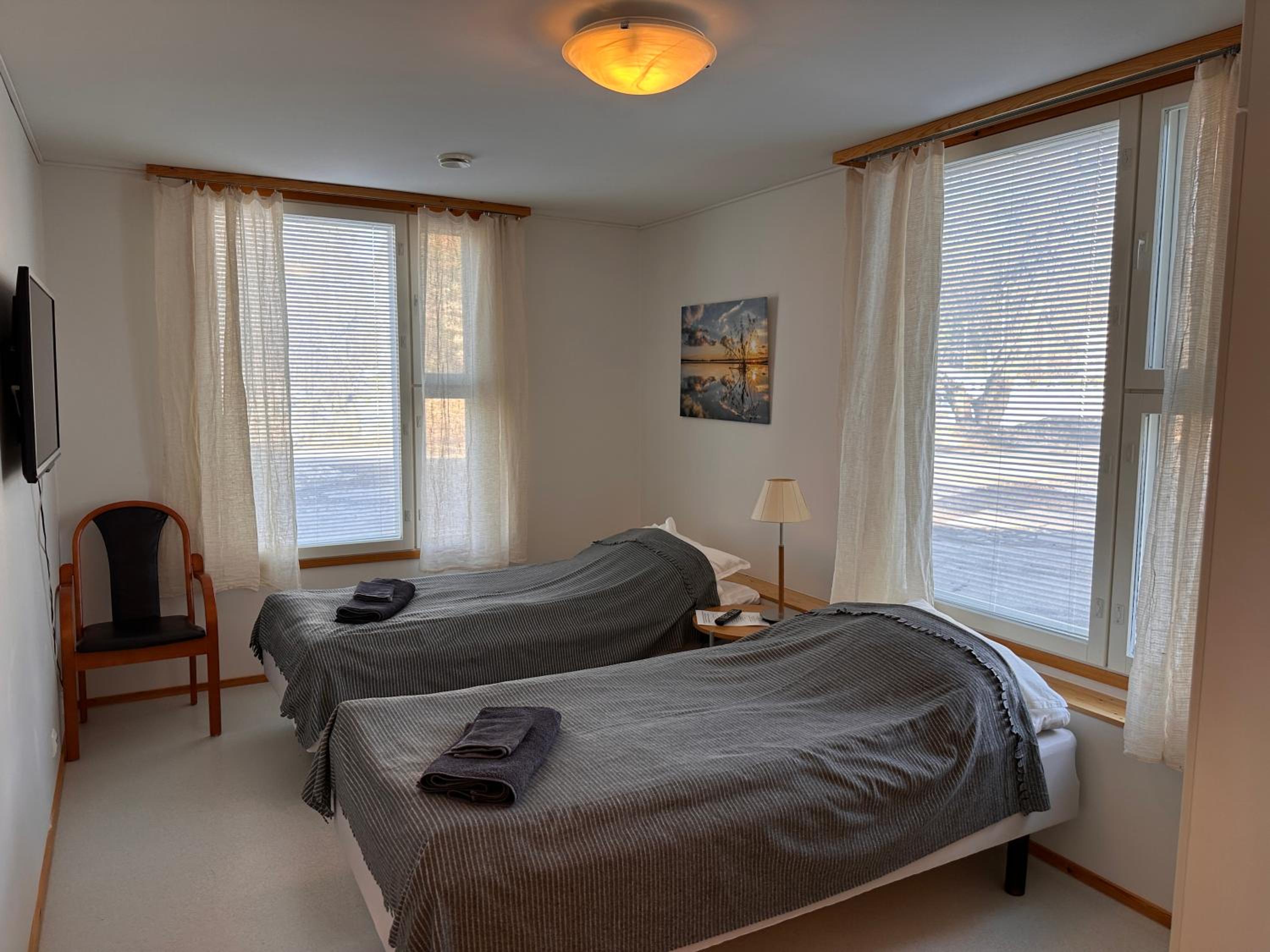 Standard Twin Room with Shared Bathroom photo 1