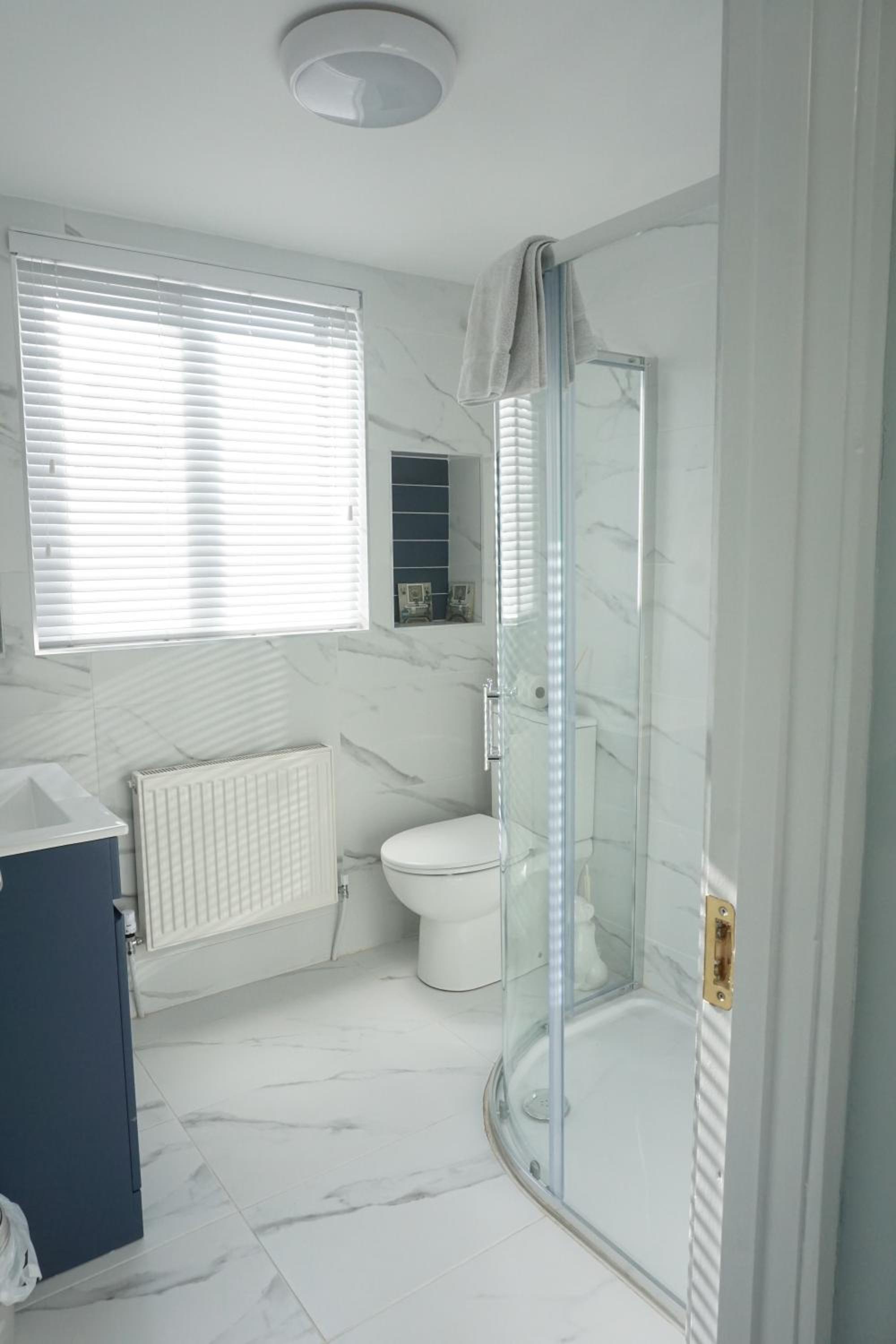 Double or Twin Room with Shared Bathroom photo 2