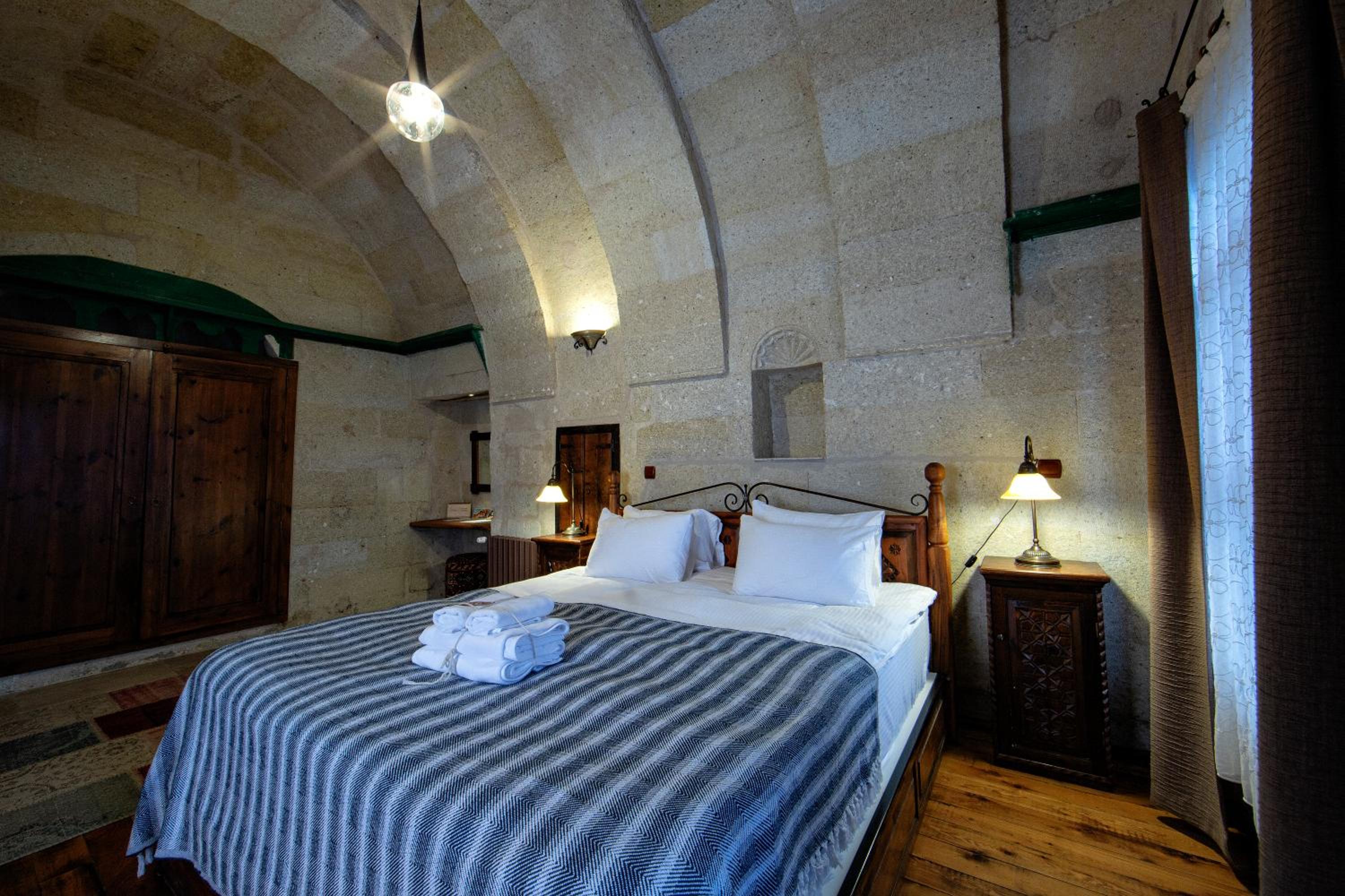 Deluxe Room - Photo 4