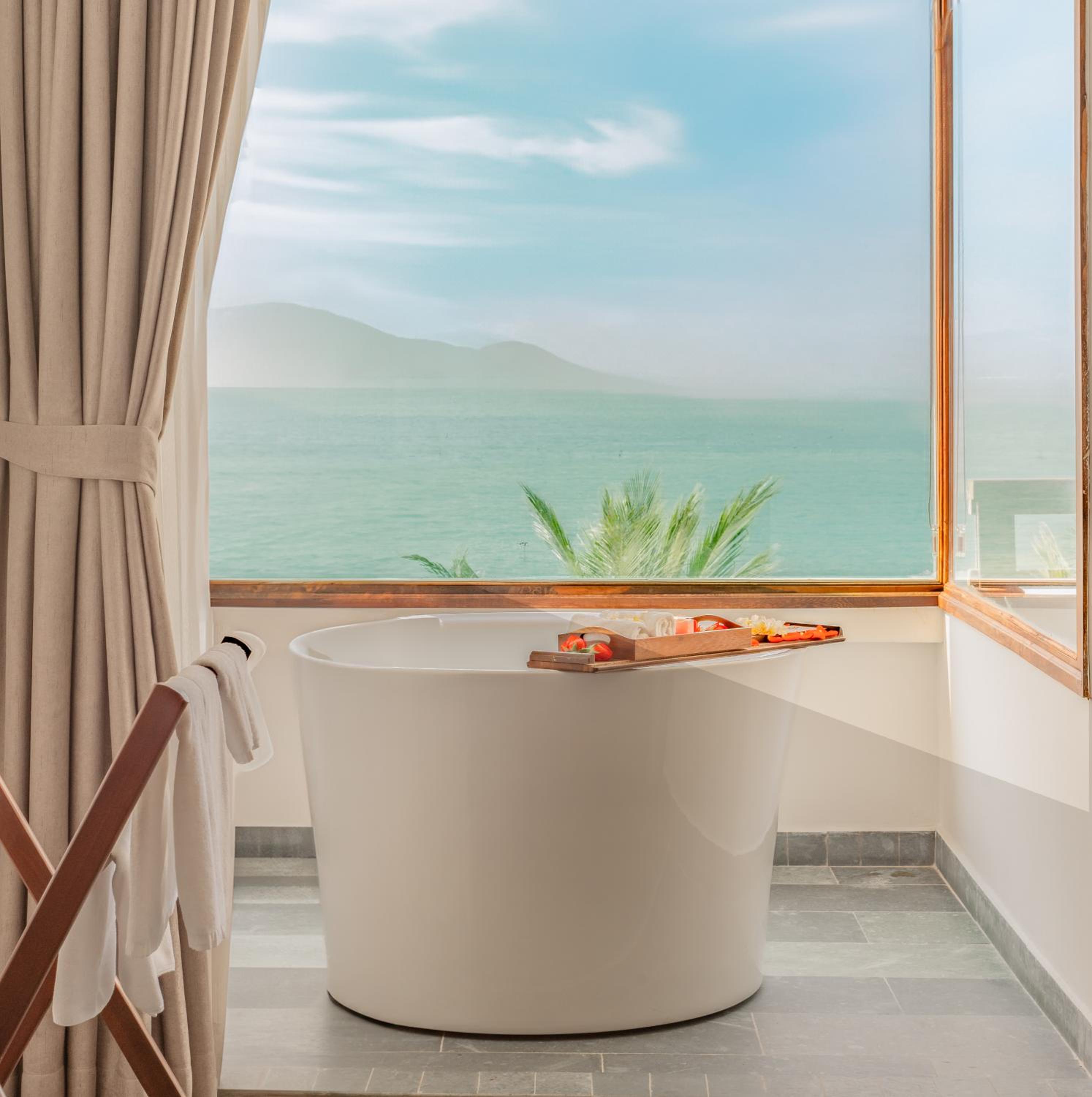 Executive Ocean Suite King - Photo 7