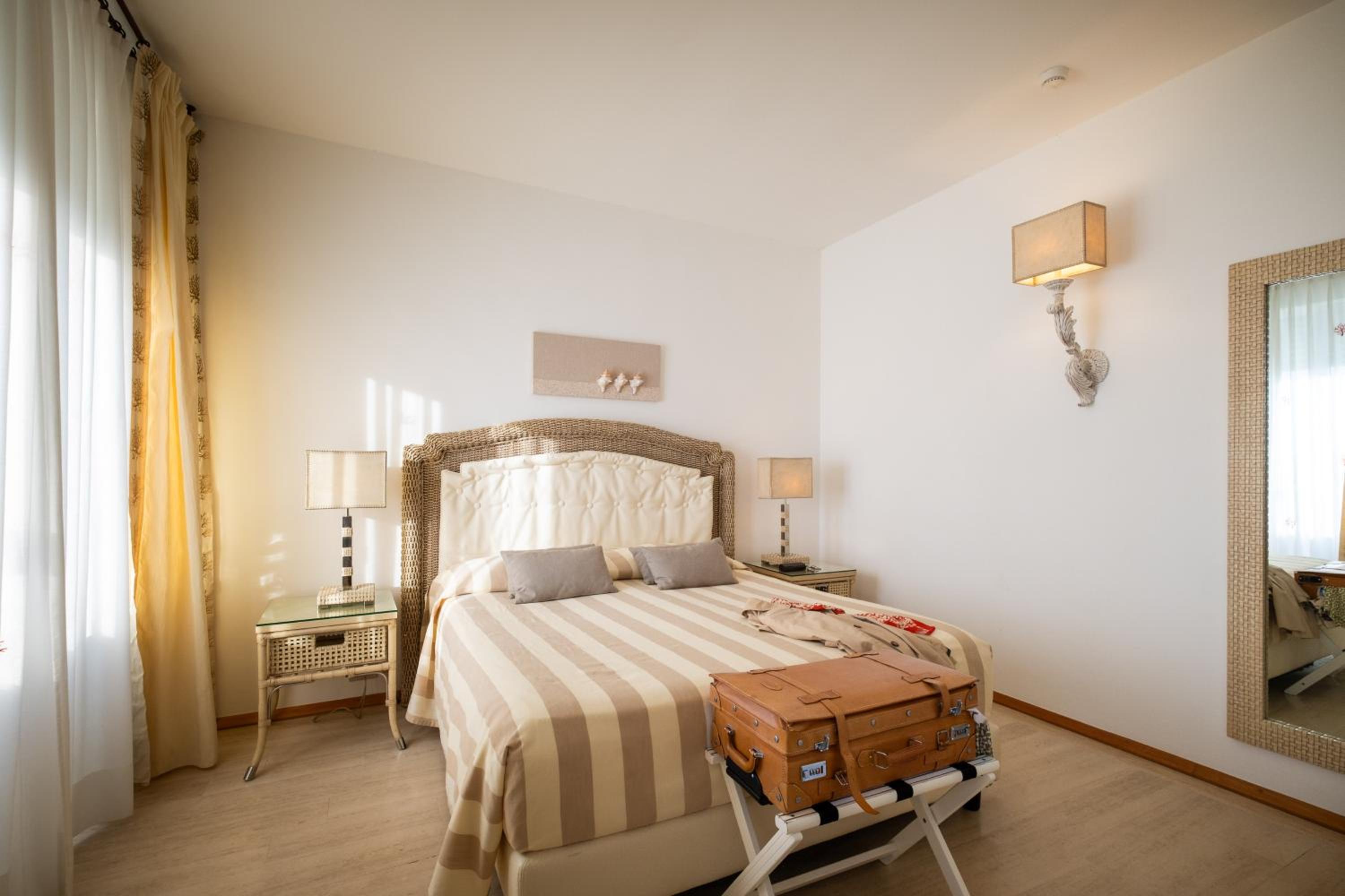 Superior Double Room - Photo 5
