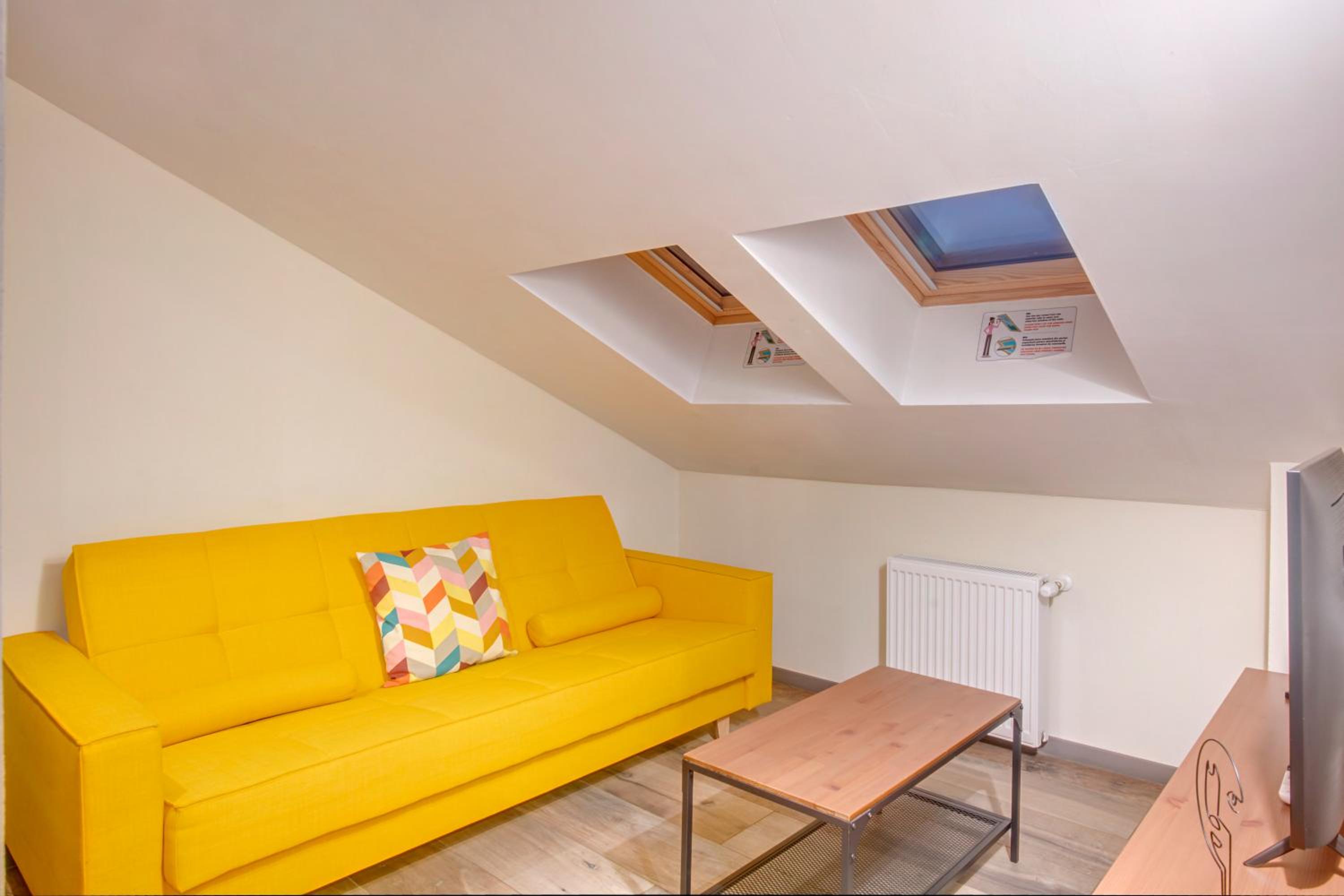 One Bedroom Suite - Photo 3