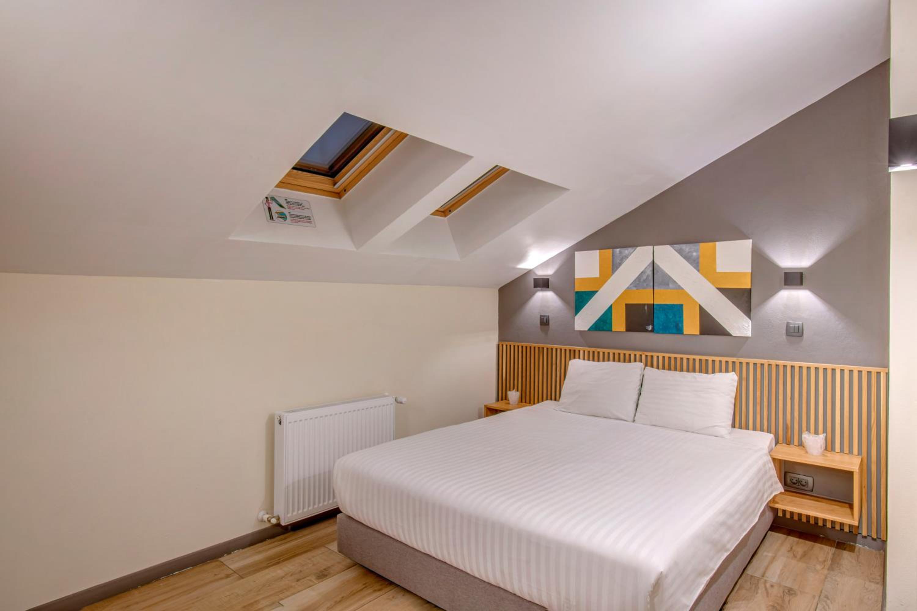 Attic Double Room - Photo 1