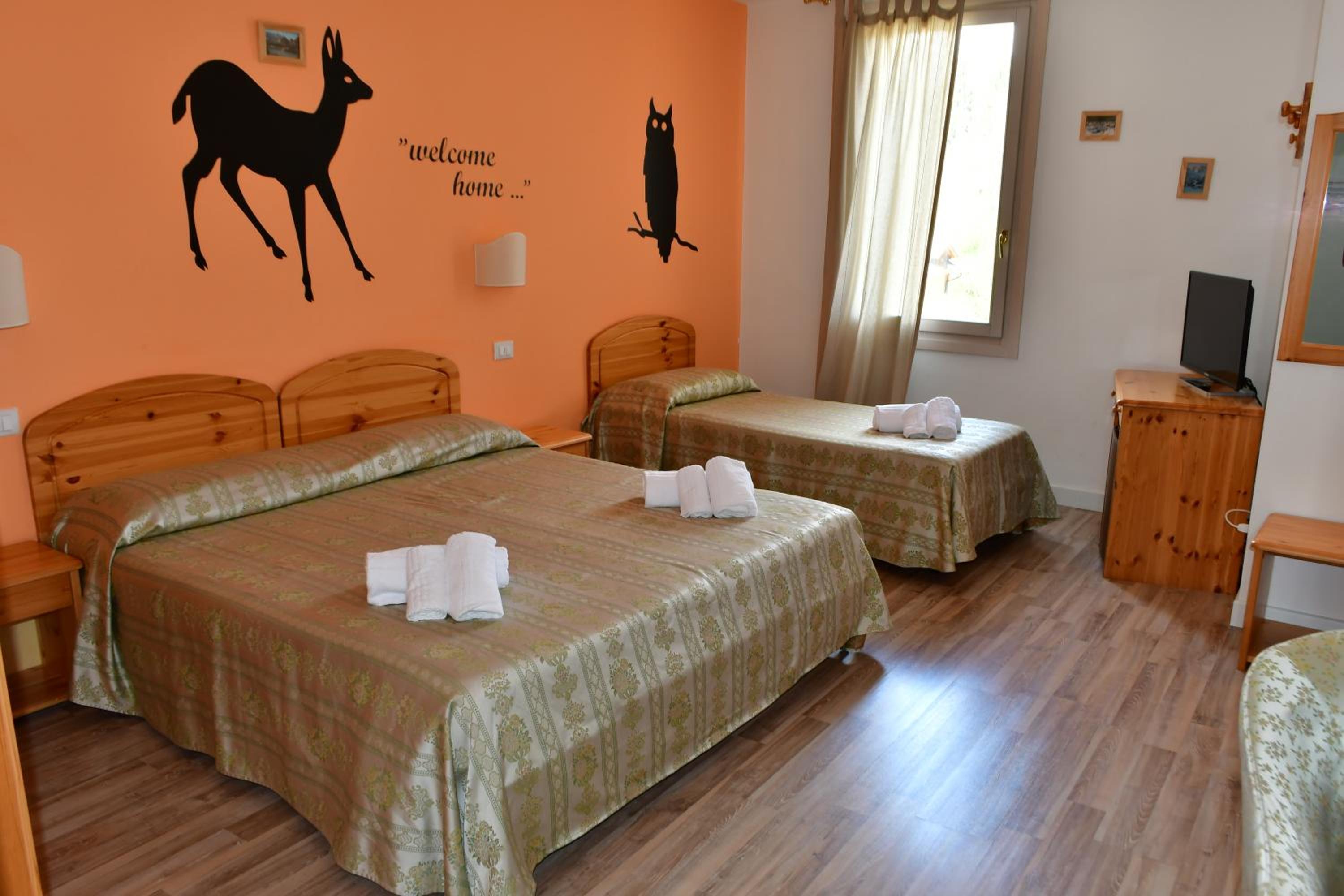 Triple Room with Private Bathroom photo 3
