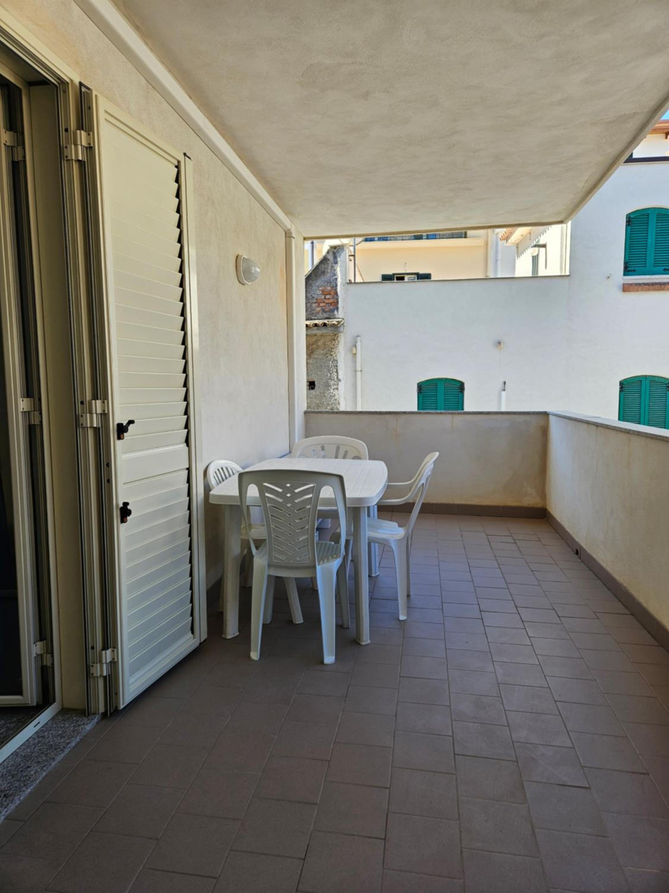 Two-Bedroom Apartment with Balcony photo 2