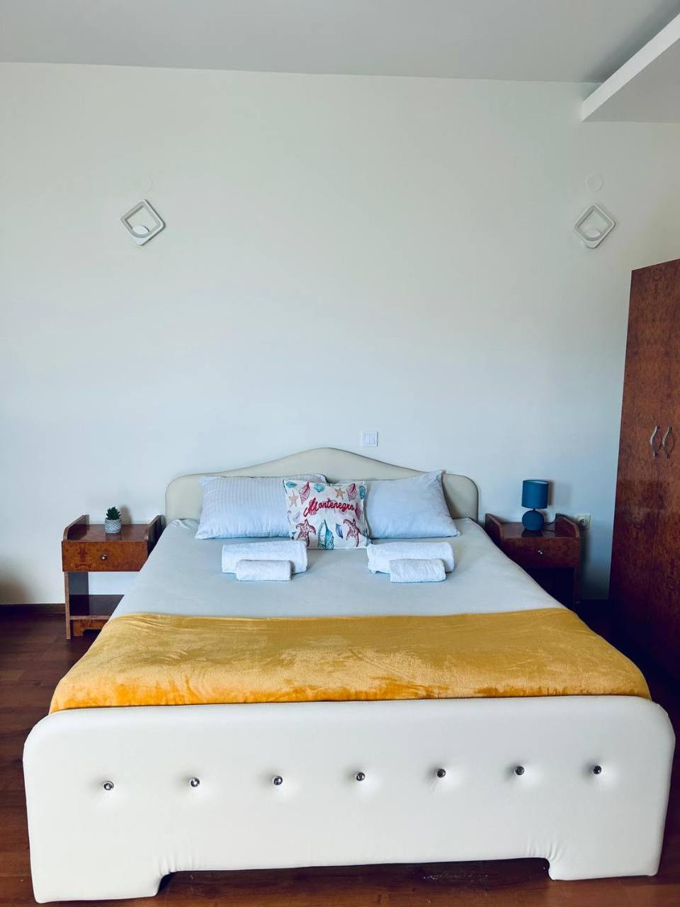 Standard Triple Room with Sea View photo 1