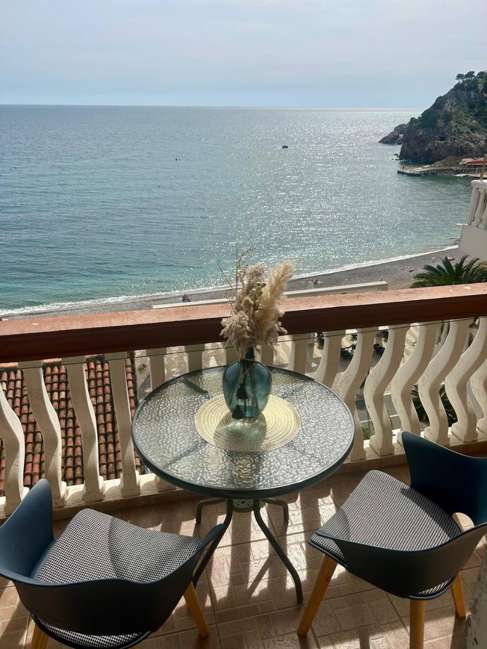 Standard Triple Room with Sea View photo 3