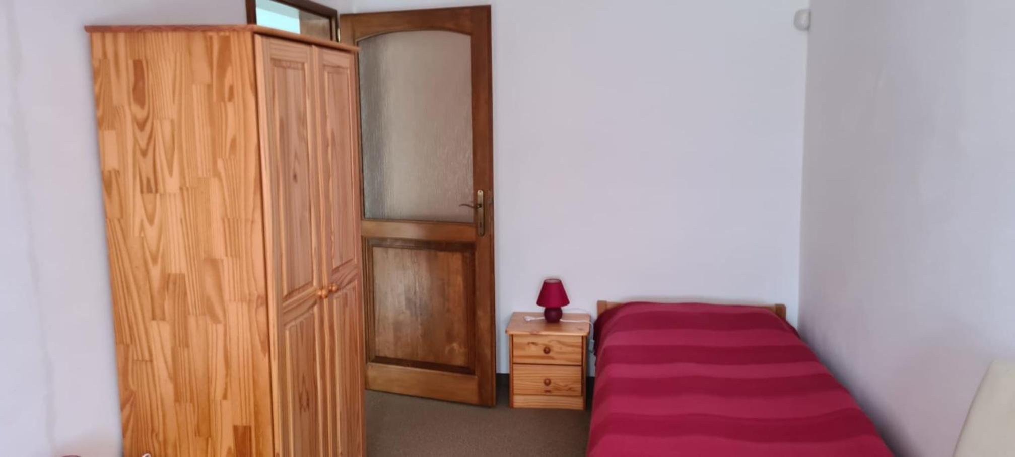 Twin Room with Bathroom
