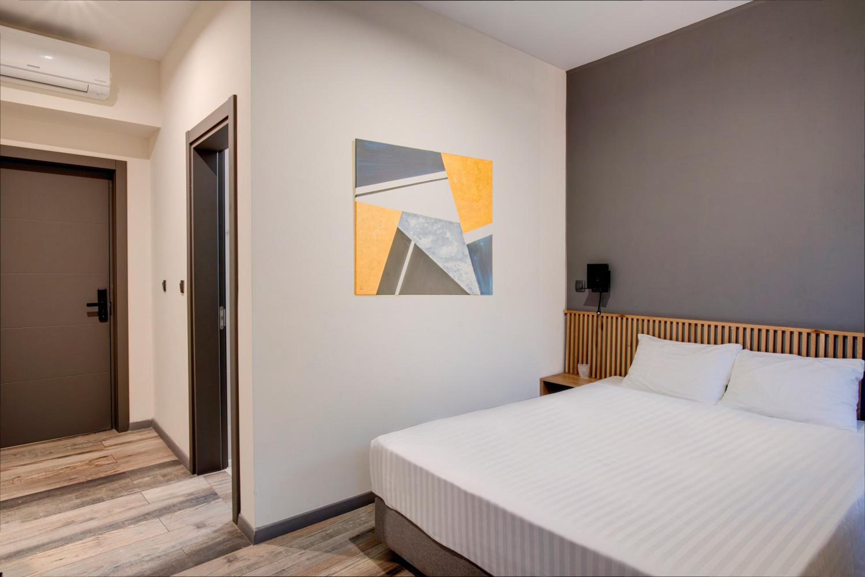 Standard Double Room - Photo 1