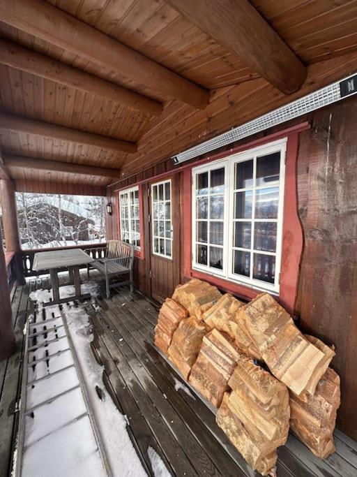Three-Bedroom House photo 3