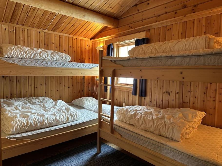 Three-Bedroom House photo 2
