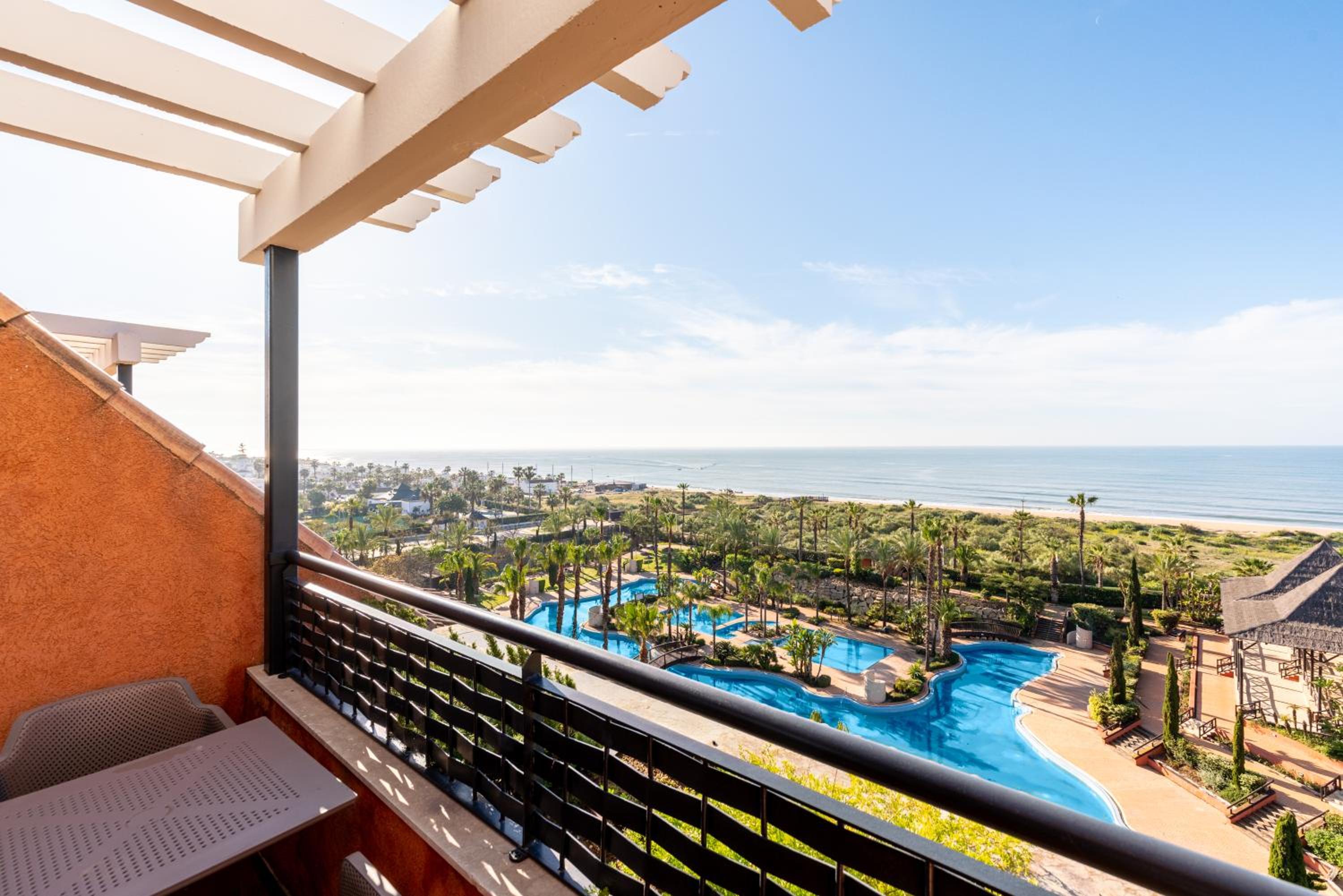 Junior Suite with Sea View - Photo 4