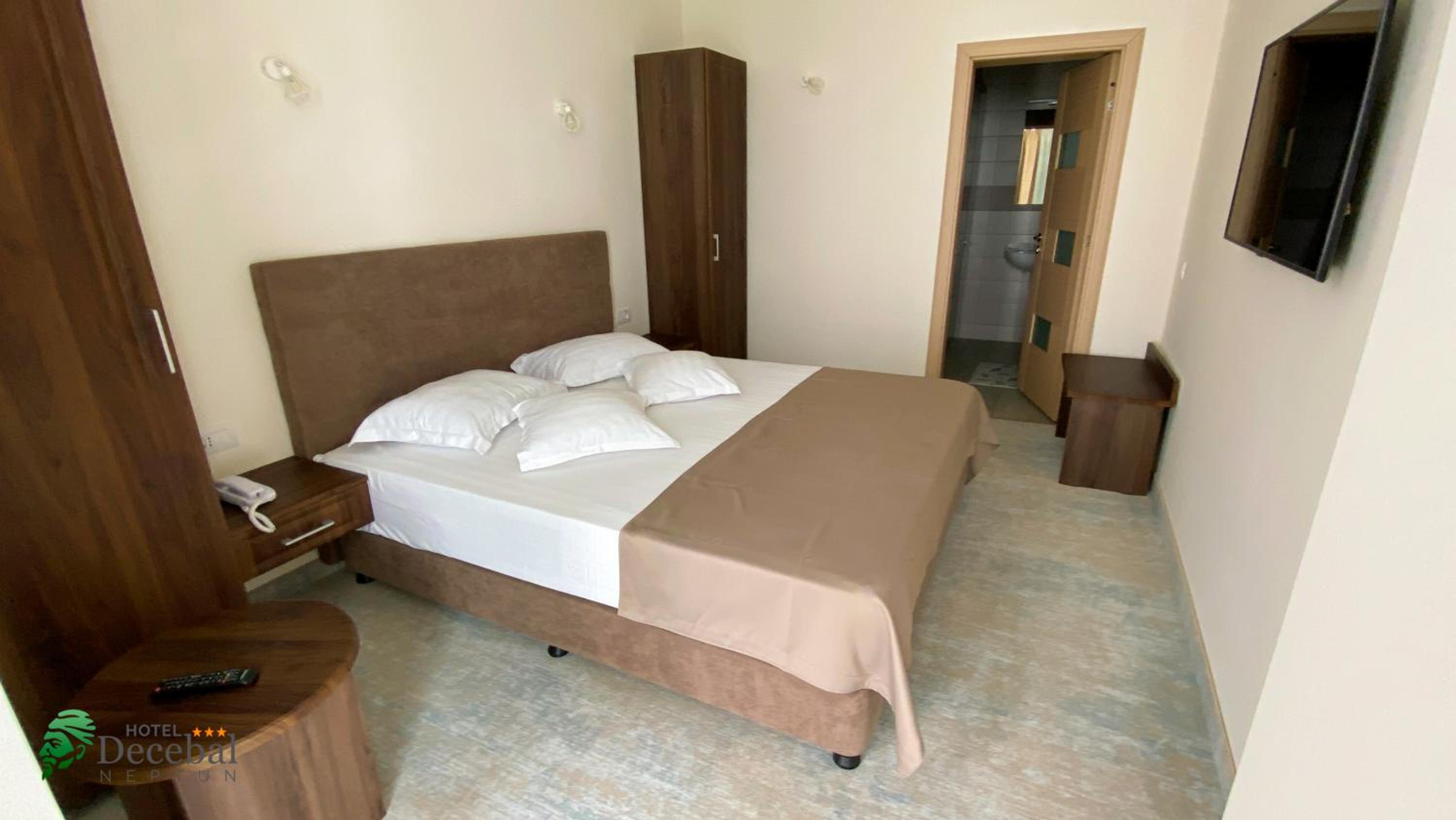 Queen Suite with Kitchenette and without Balcony photo 2