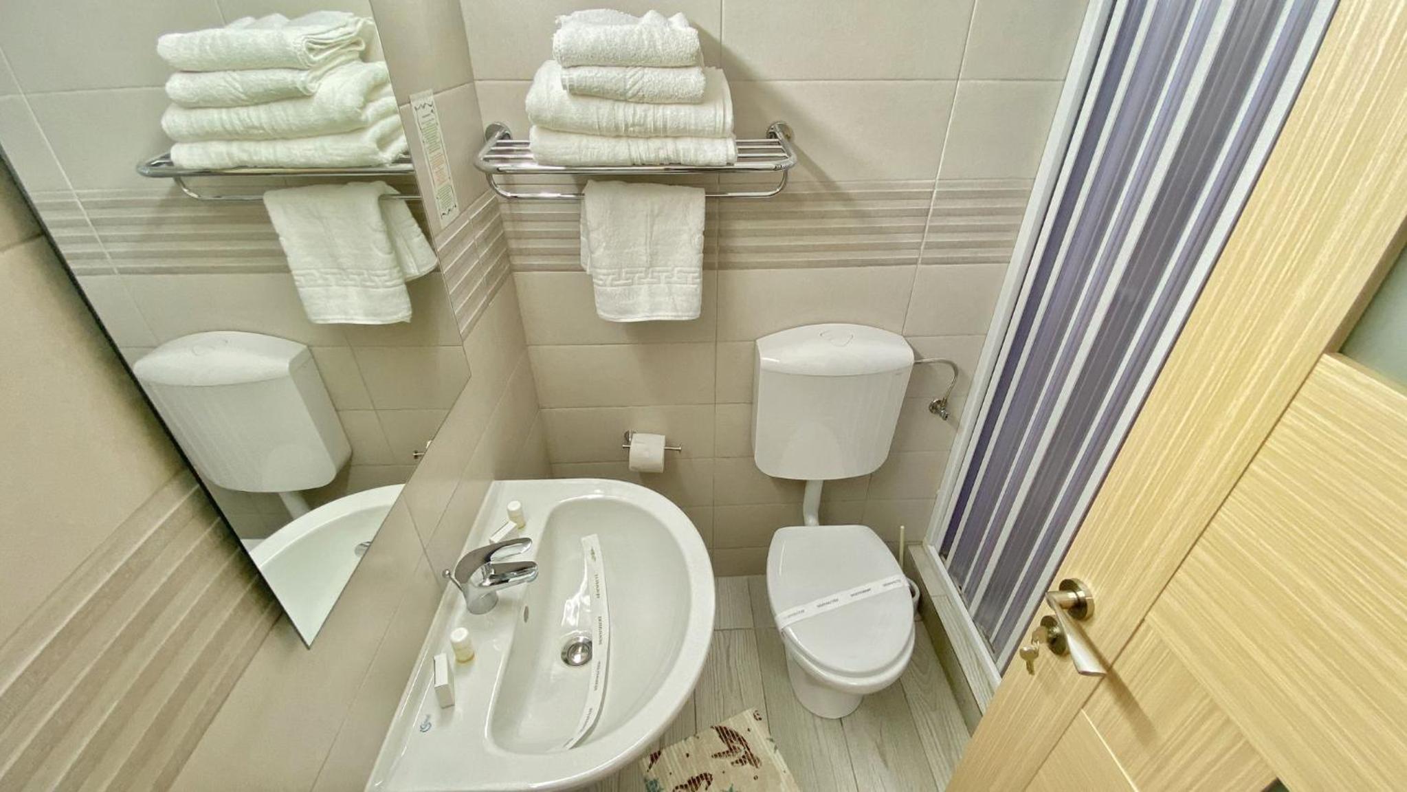 Junior Suite with Balcony photo 3