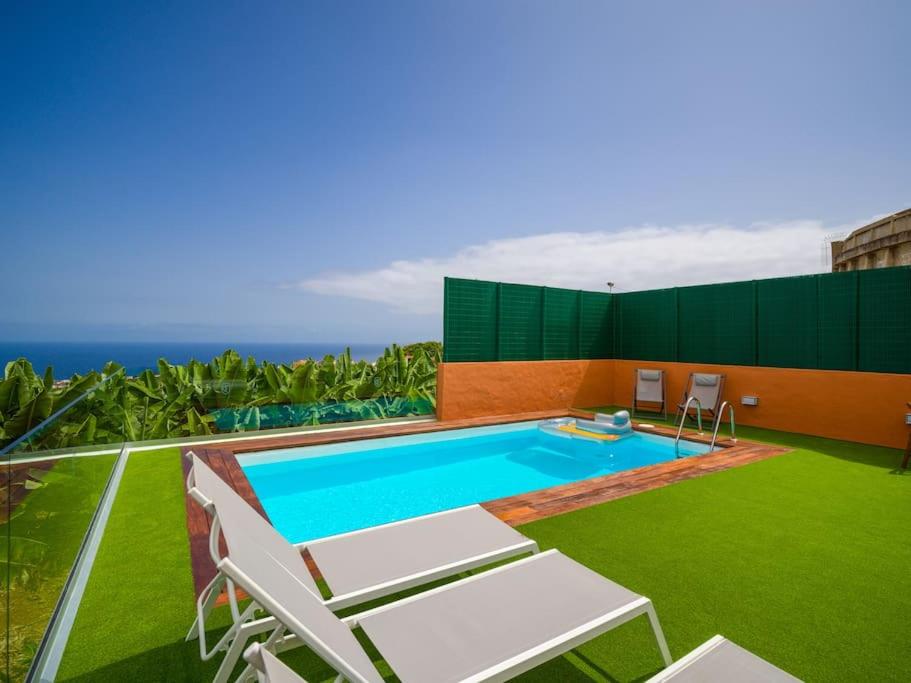 Three-Bedroom Villa photo 2