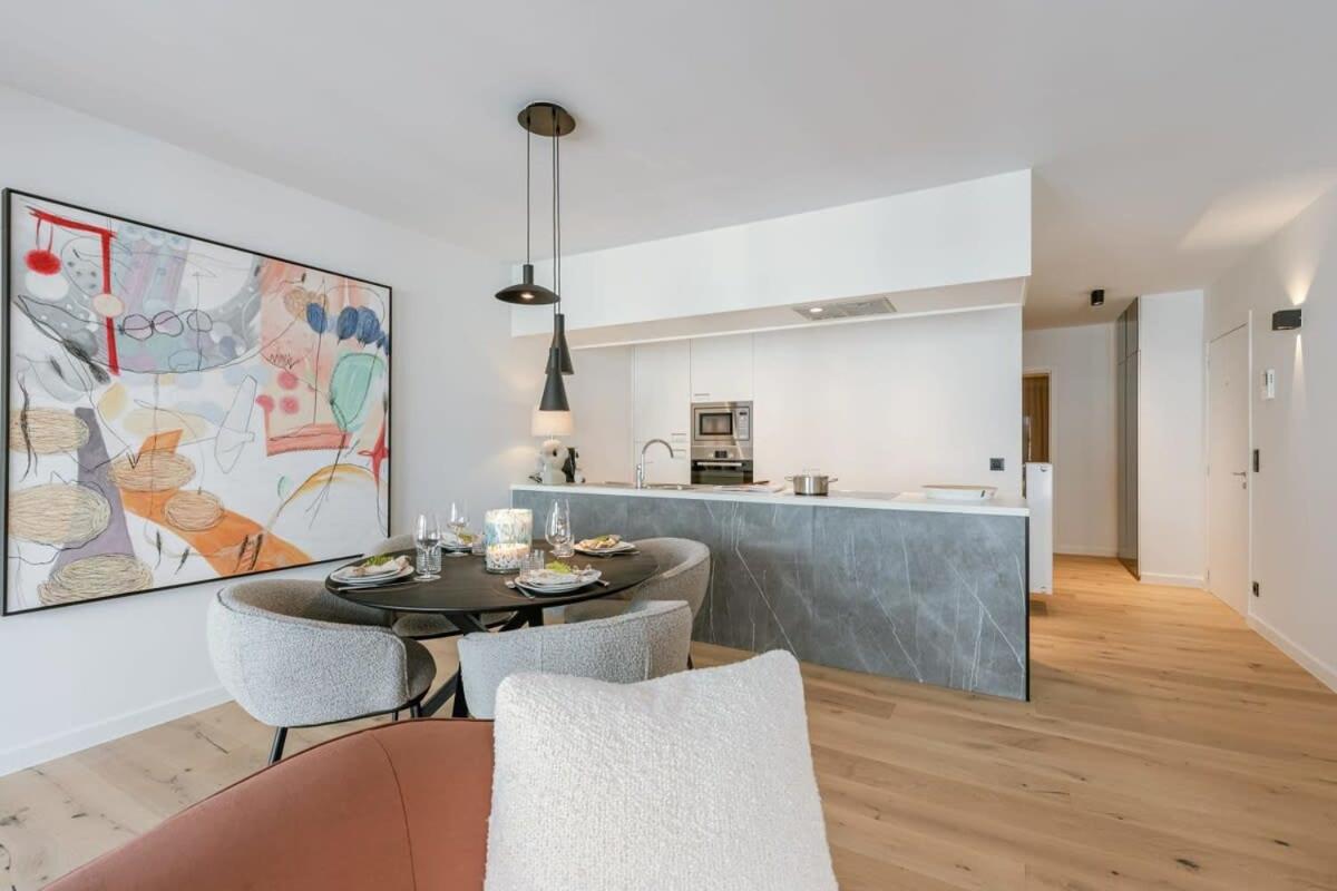 Apartment photo 2