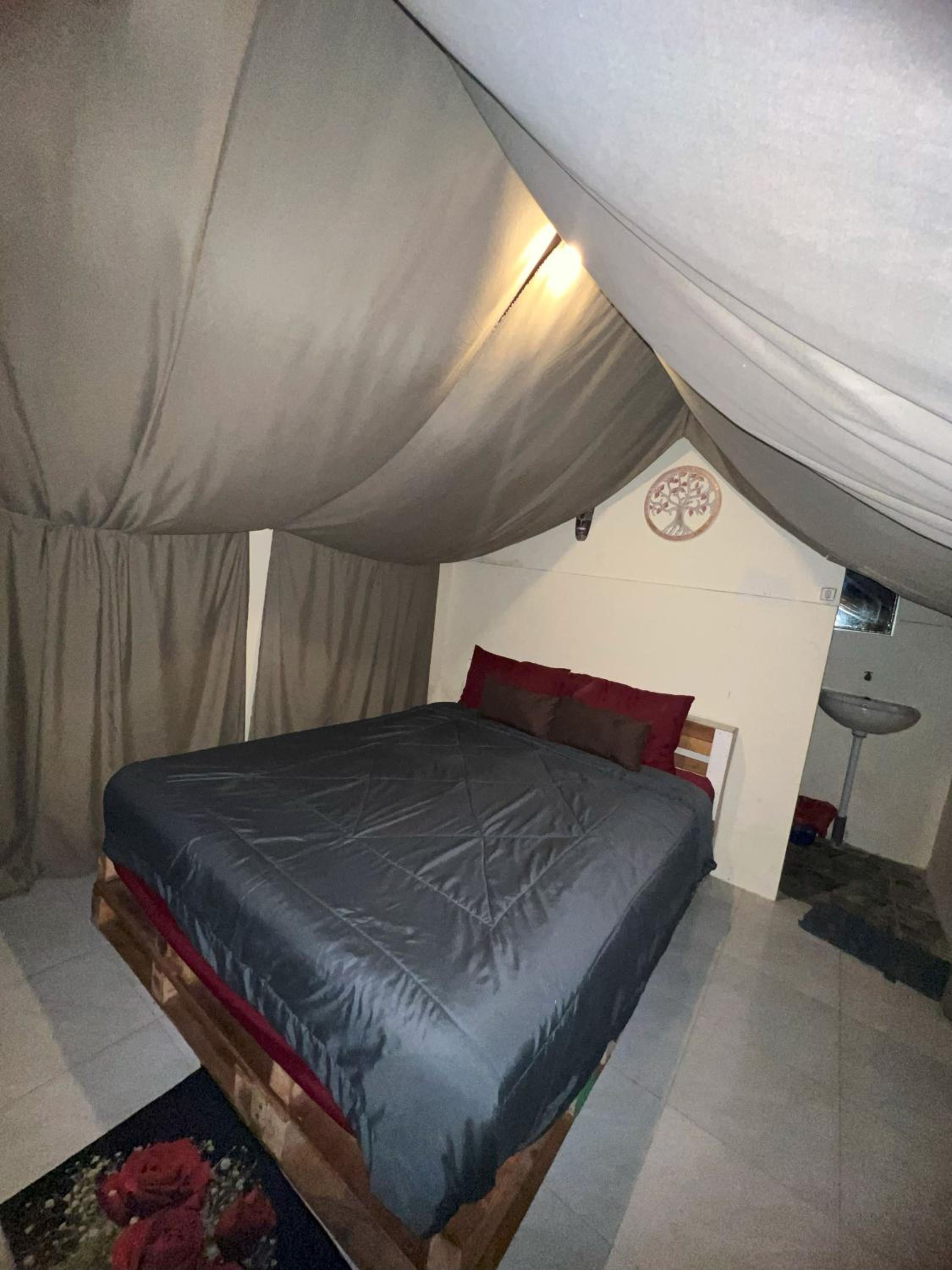 Budget Double Room photo 2