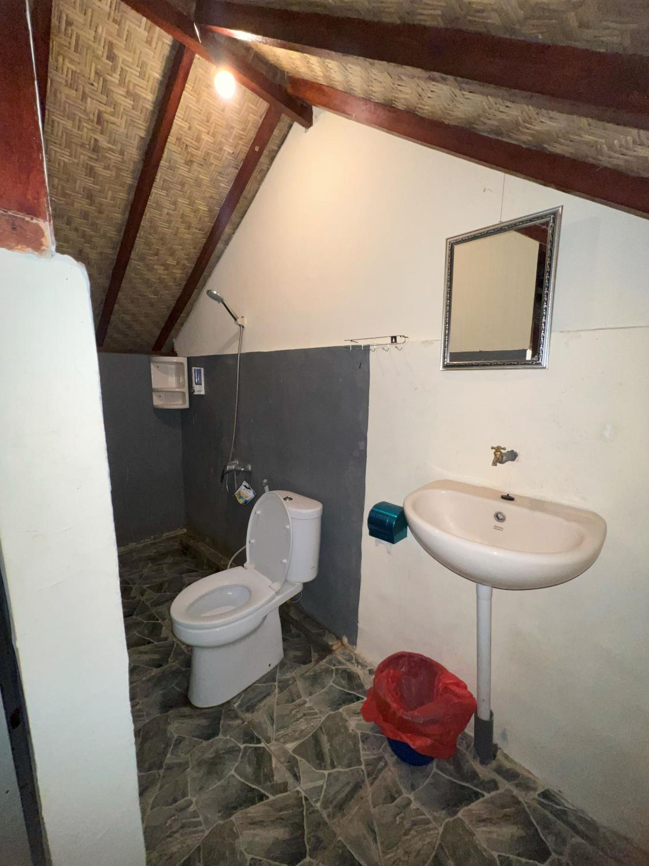 Budget Double Room photo 3