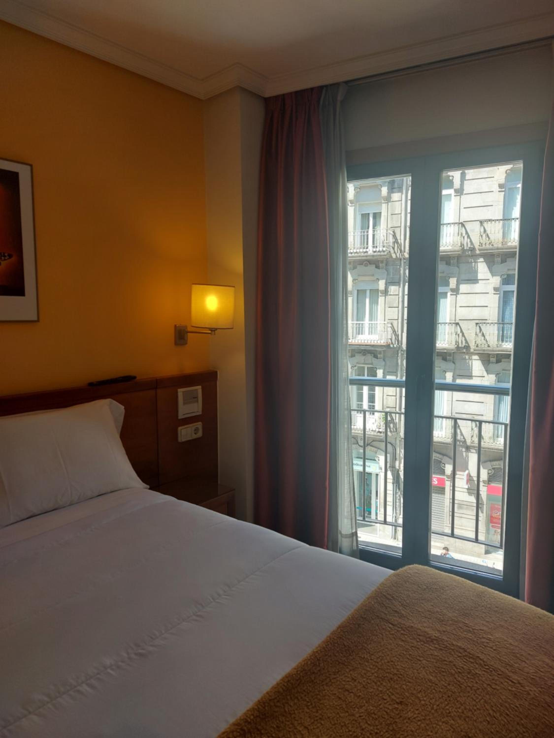 Double or Twin Room - Photo 6