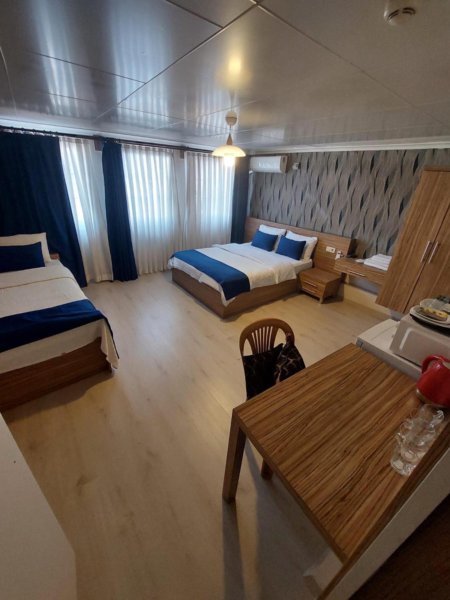 Standard Triple Room photo 3