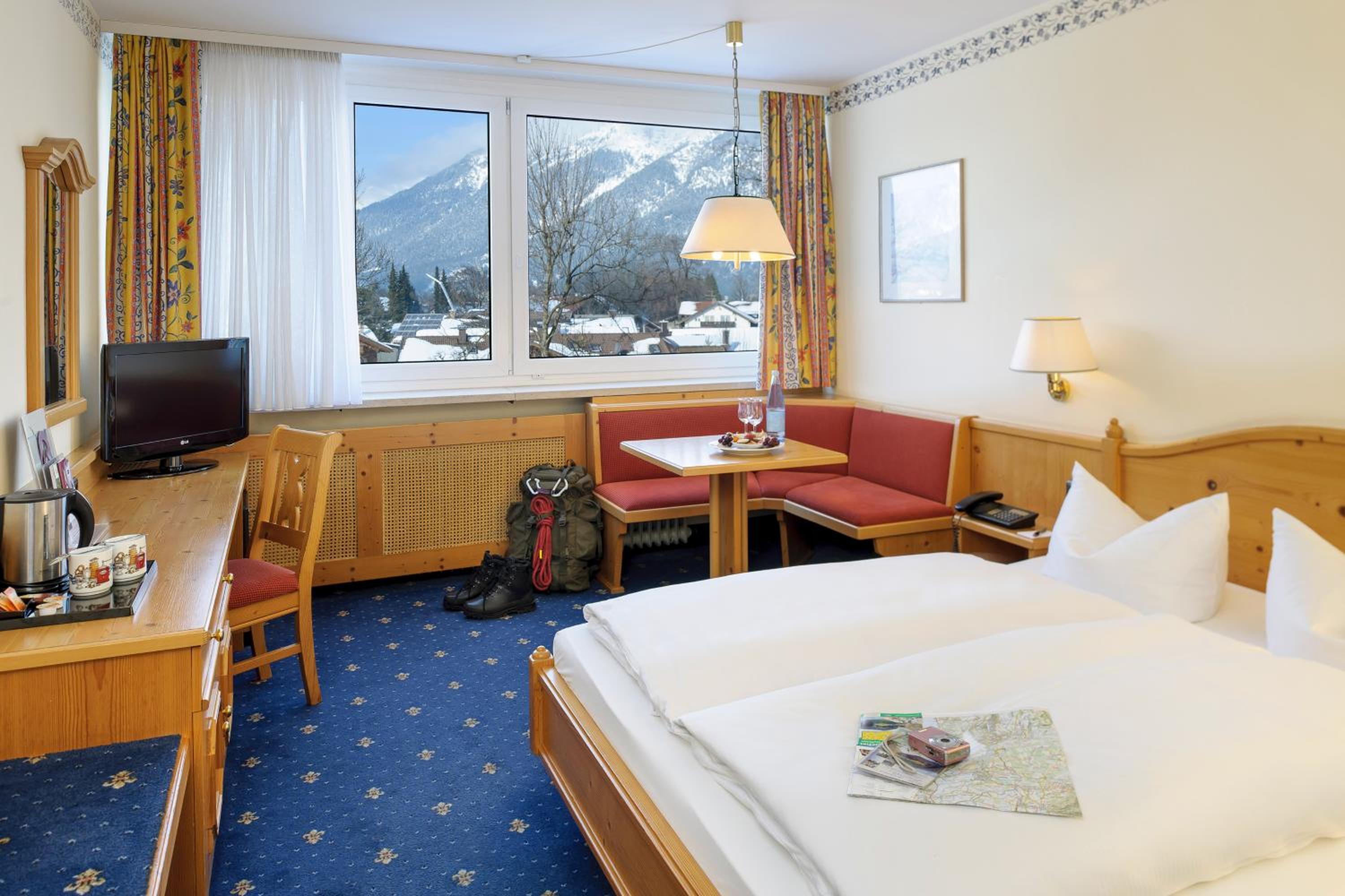 Standard Double Room - Photo 3