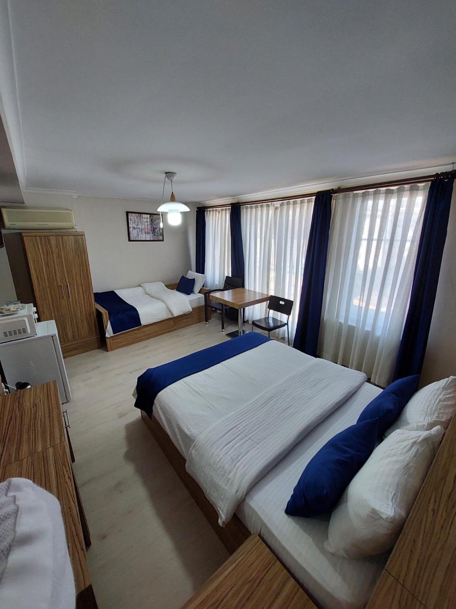 Standard Triple Room photo 3